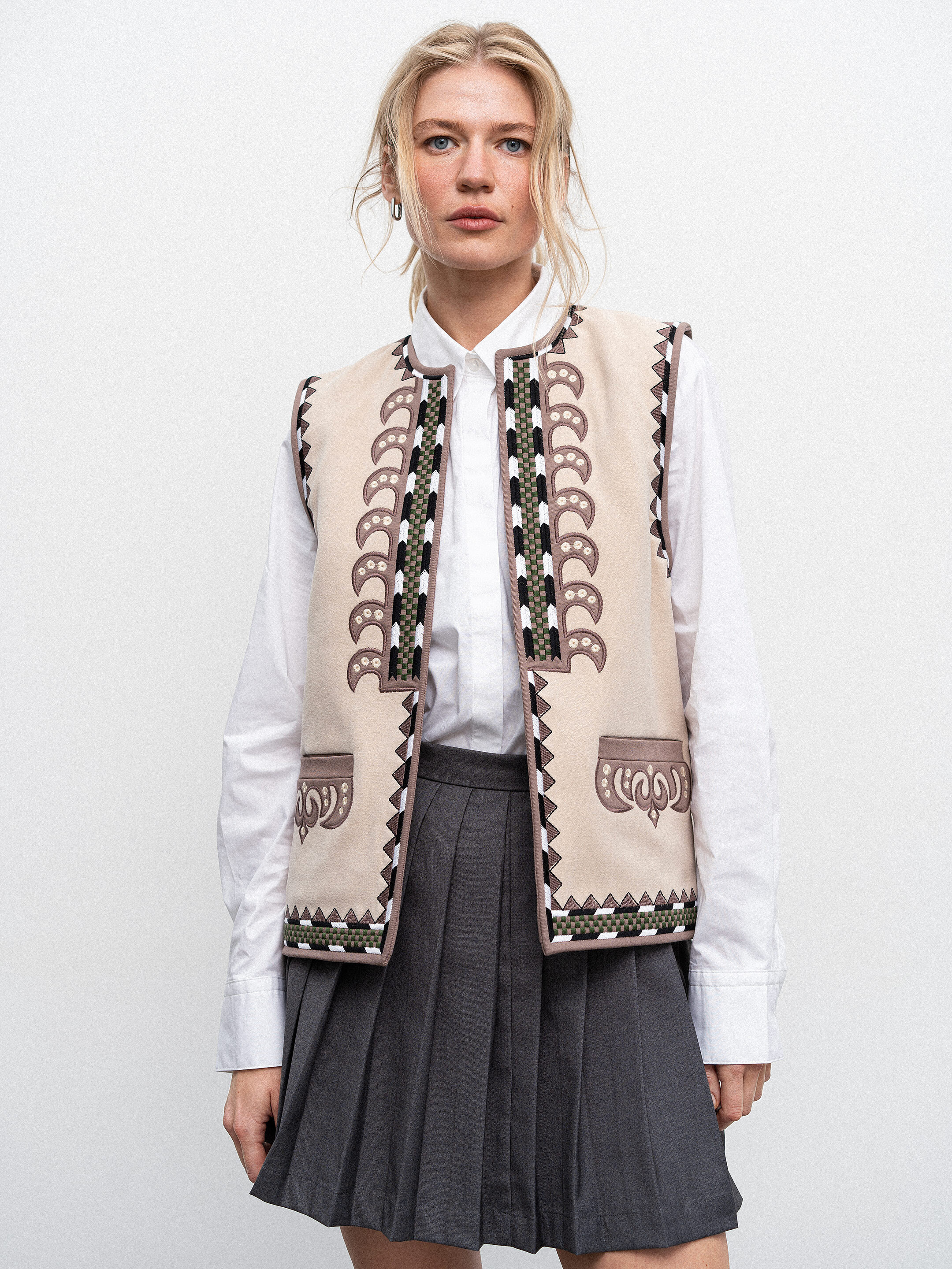 Vest with embroidery and appliqué Folk Buy