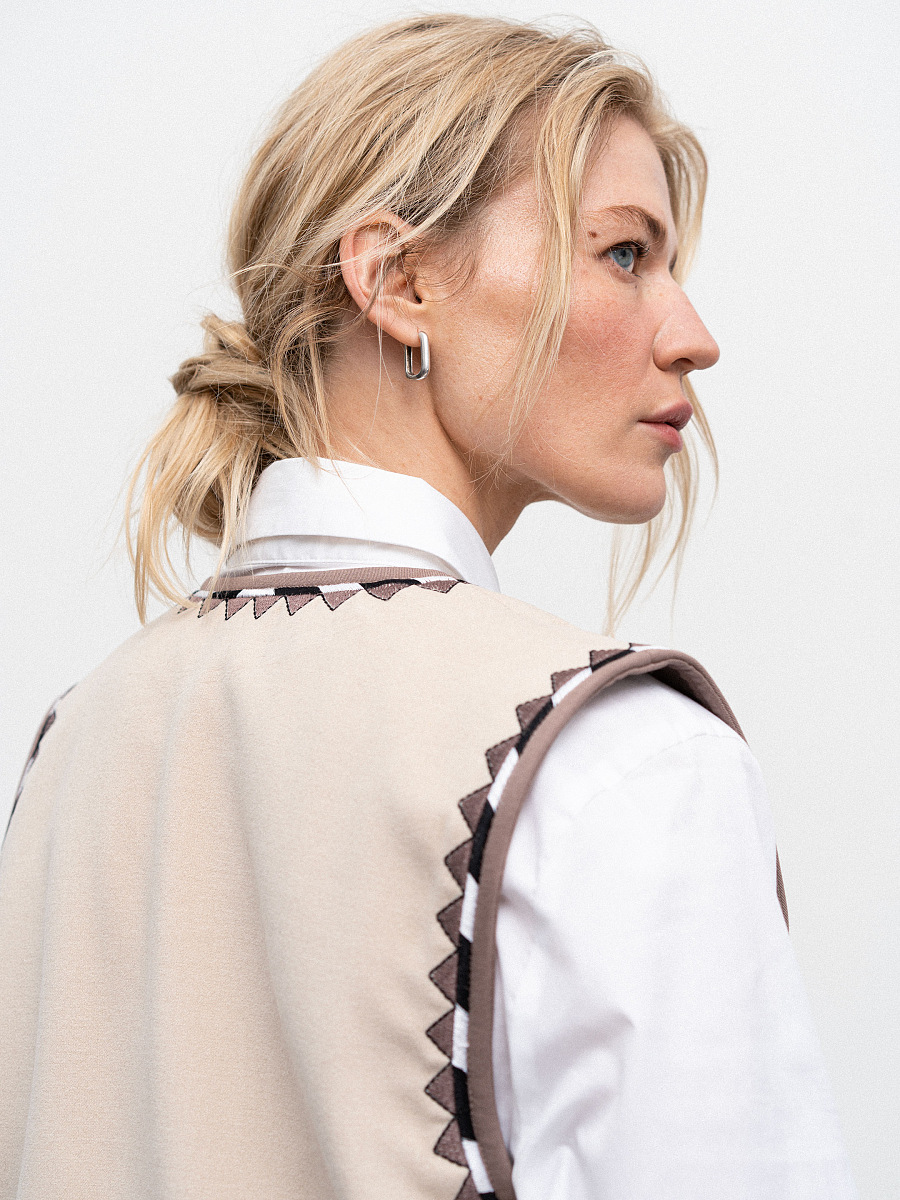 Vest with embroidery and appliqué Folk [0]