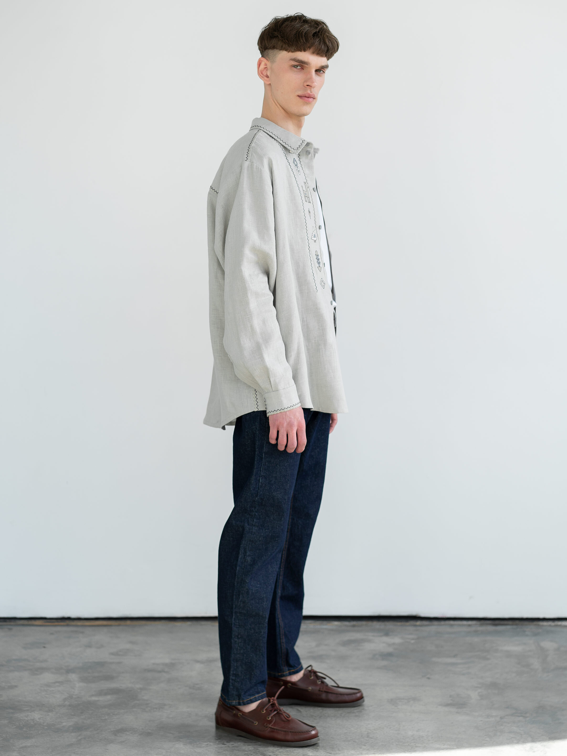Linen button-down shirt with embroidery Pastukh ціна