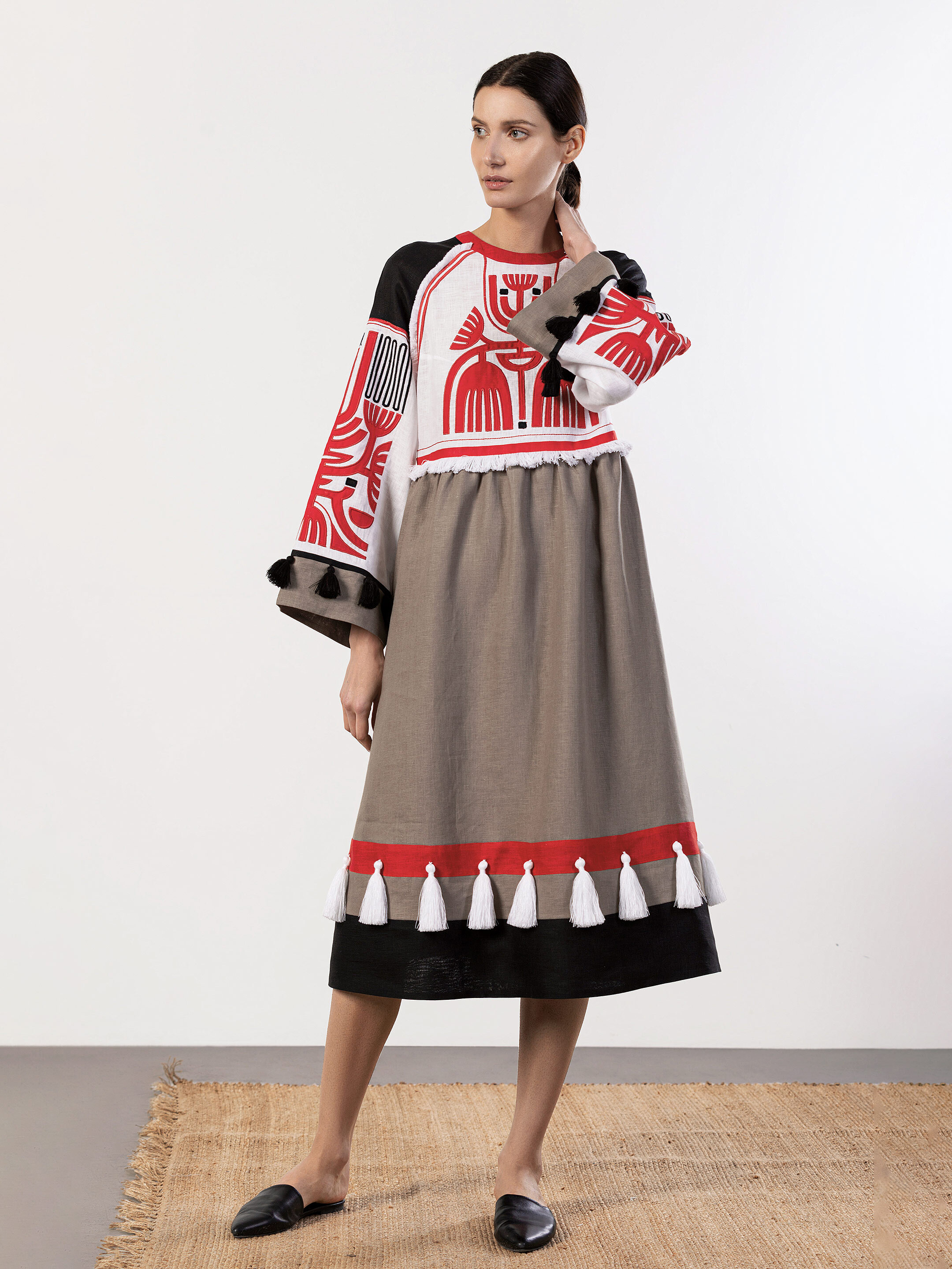 Linen dress with applique Icon Red ціна