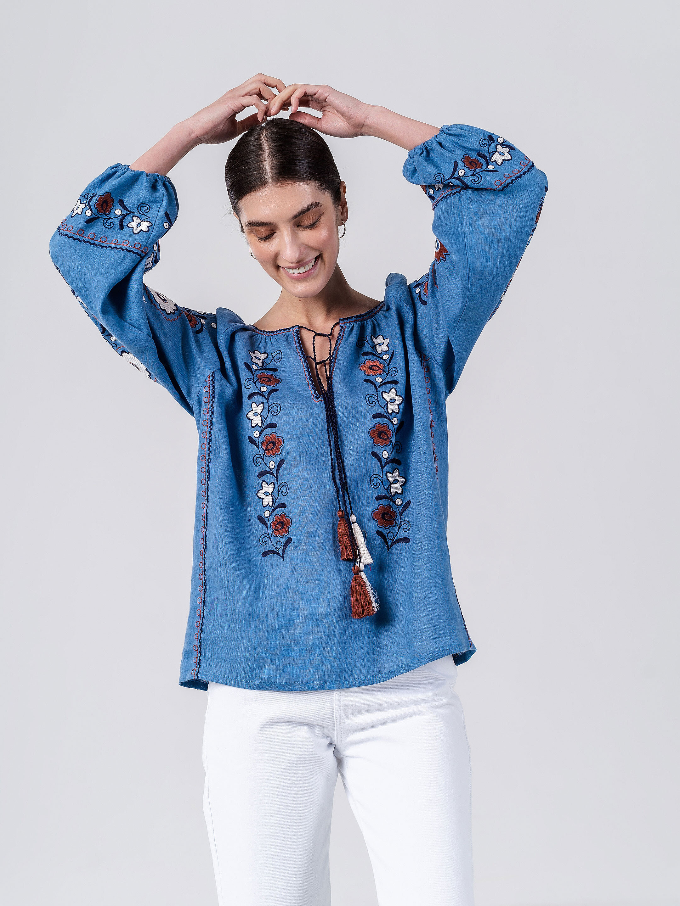 Blue embroidered shirt with floral ornament Fialka choose