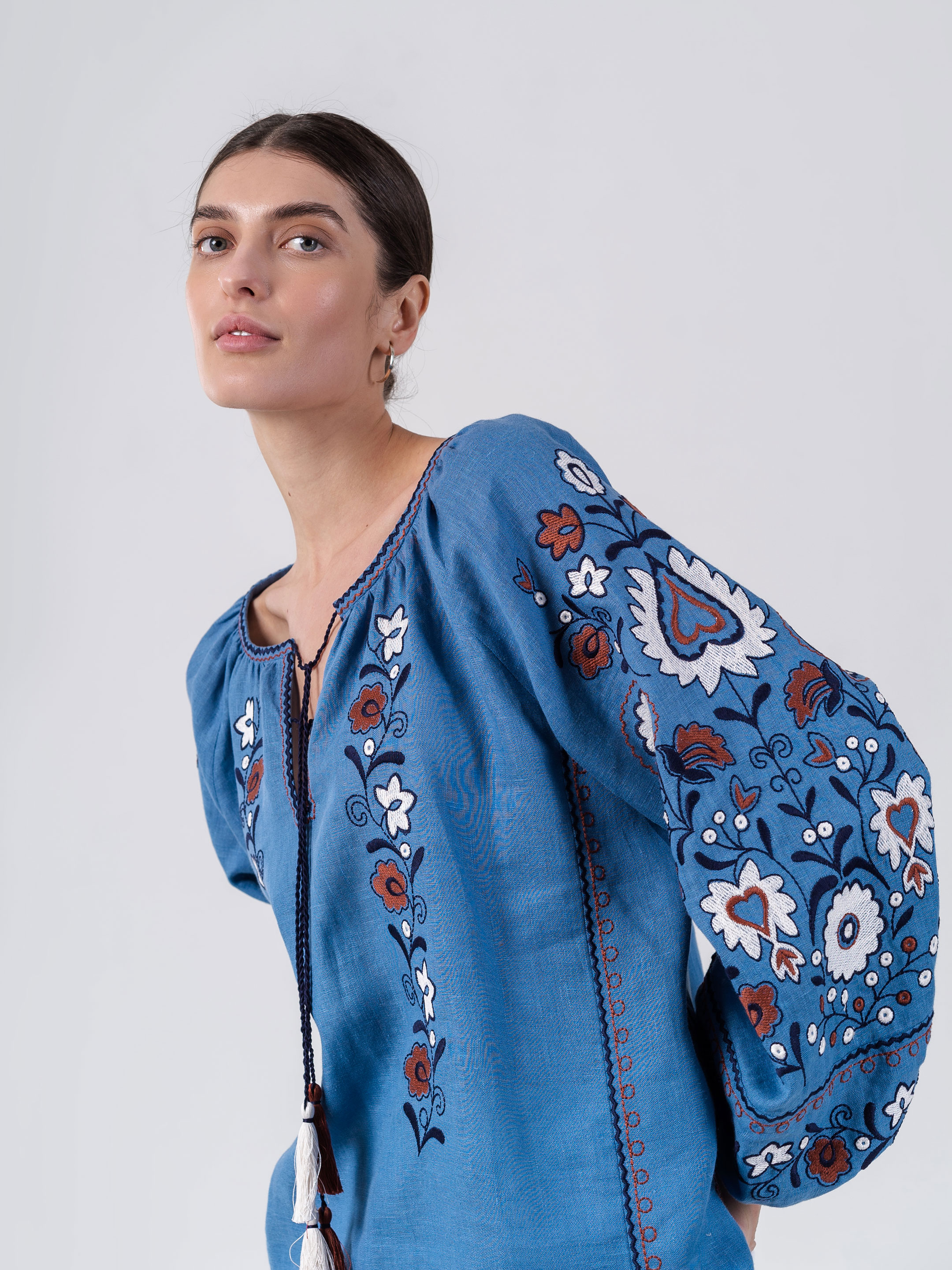 Blue embroidered shirt with floral ornament Fialka - photo 1