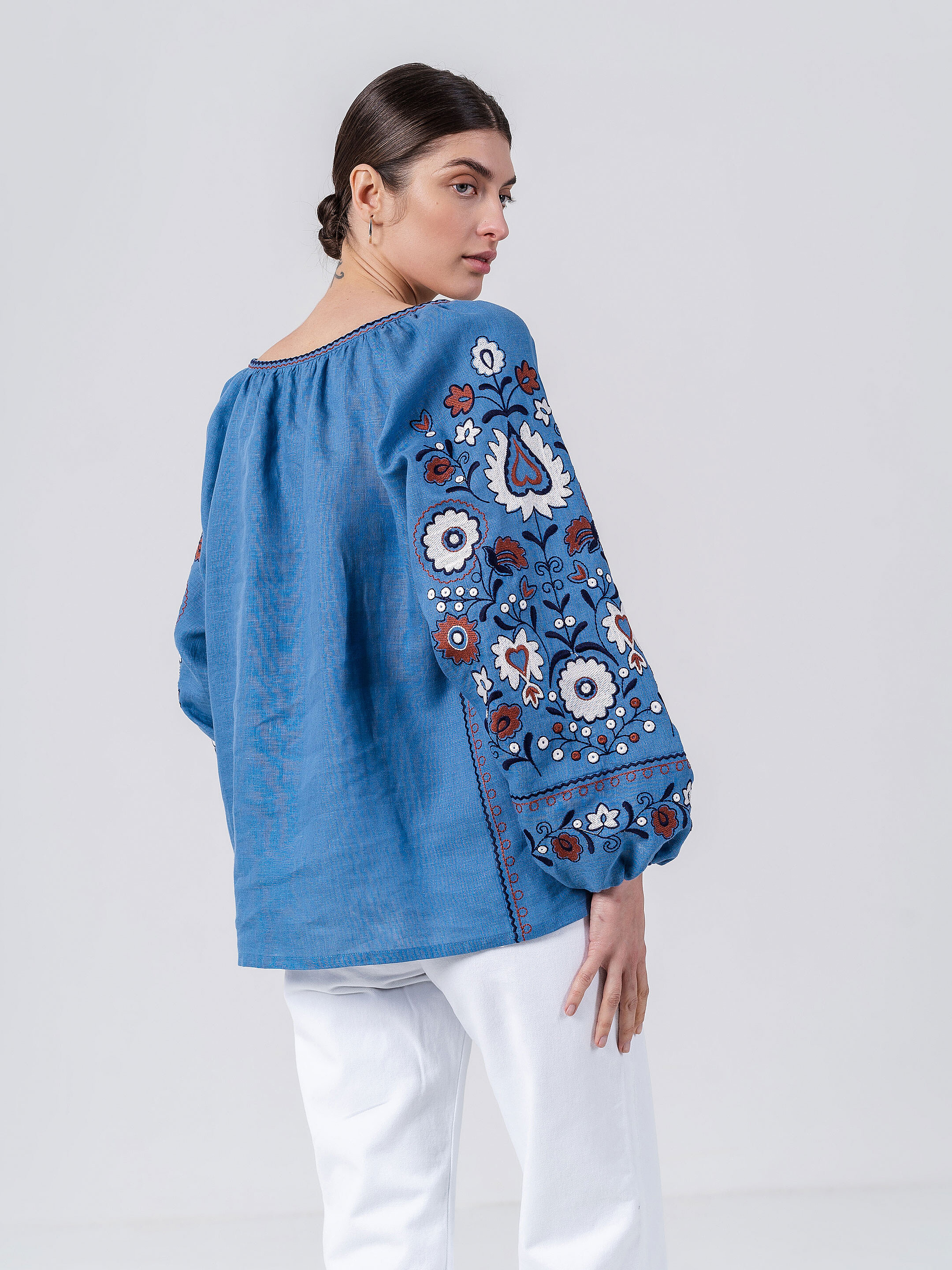 Blue embroidered shirt with floral ornament Fialka in Ukraine