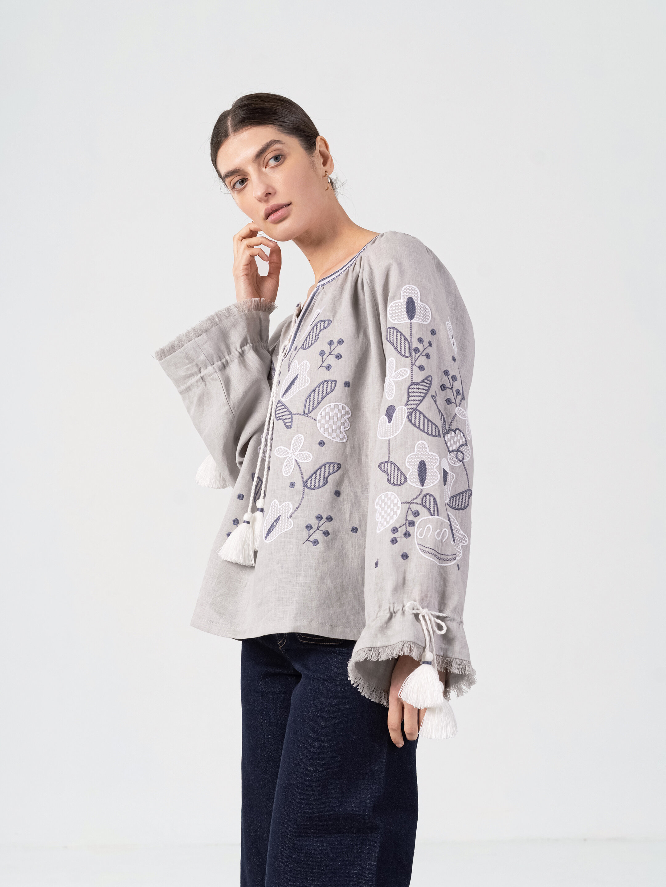 Linen embroidered shirt with floral ornament Harmony ціна