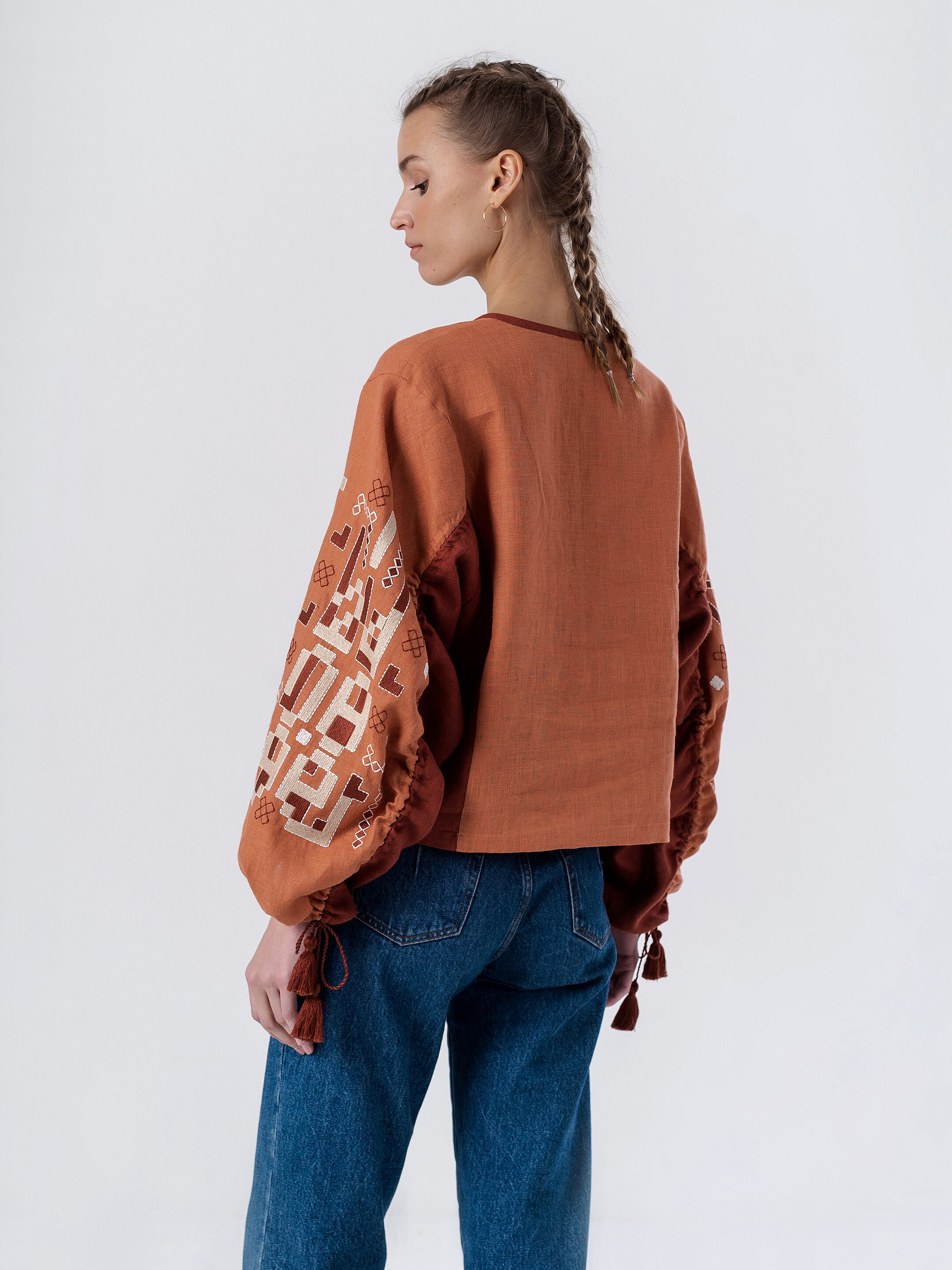 Linen embroidered shirt with geometric ornament Nezalezhni photo
