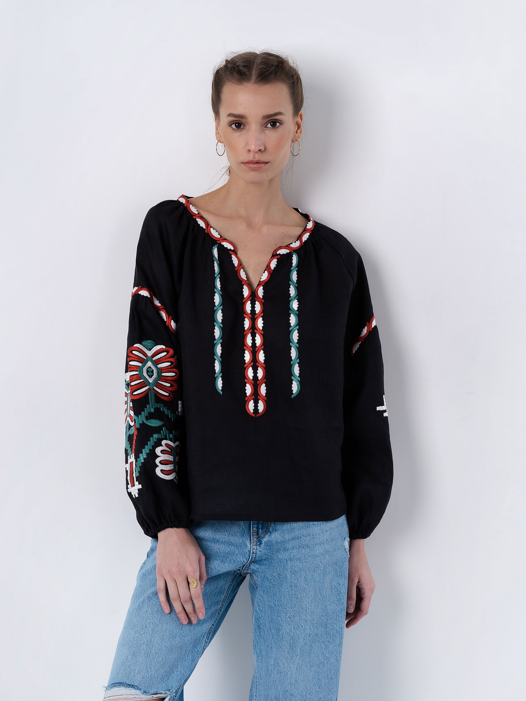 Embroidered shirt with black linen VARENYK sizes