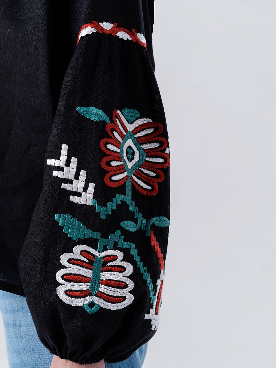 Embroidered shirt with black linen VARENYK [0]