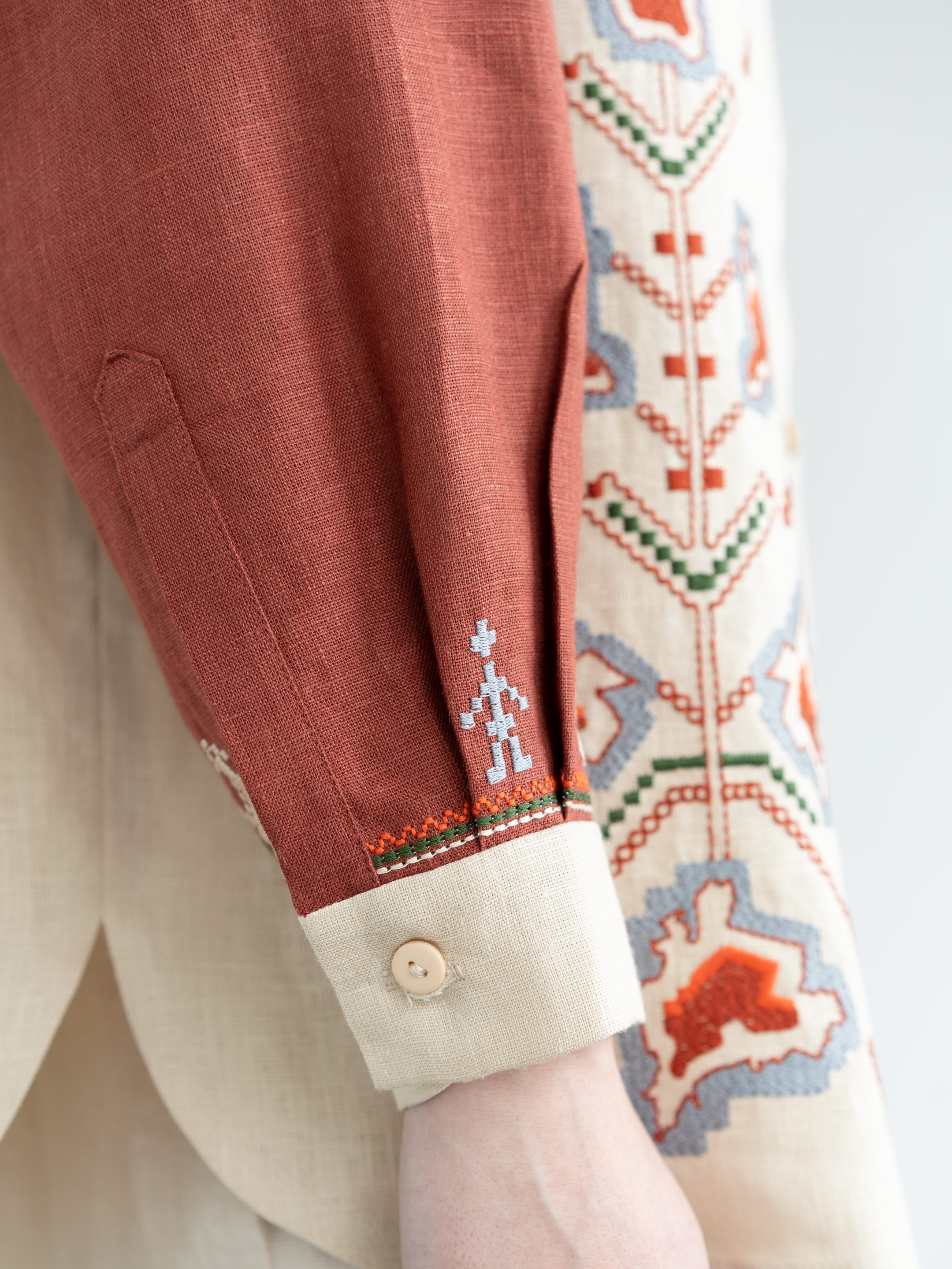 【2plan】Britain embroidery linen half shirt Britain embroidery linen half shirt - 2PLAN | 60% - Asian
