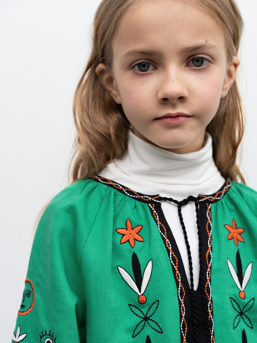 Divchyna Trostynka embroidered children's dress [0]