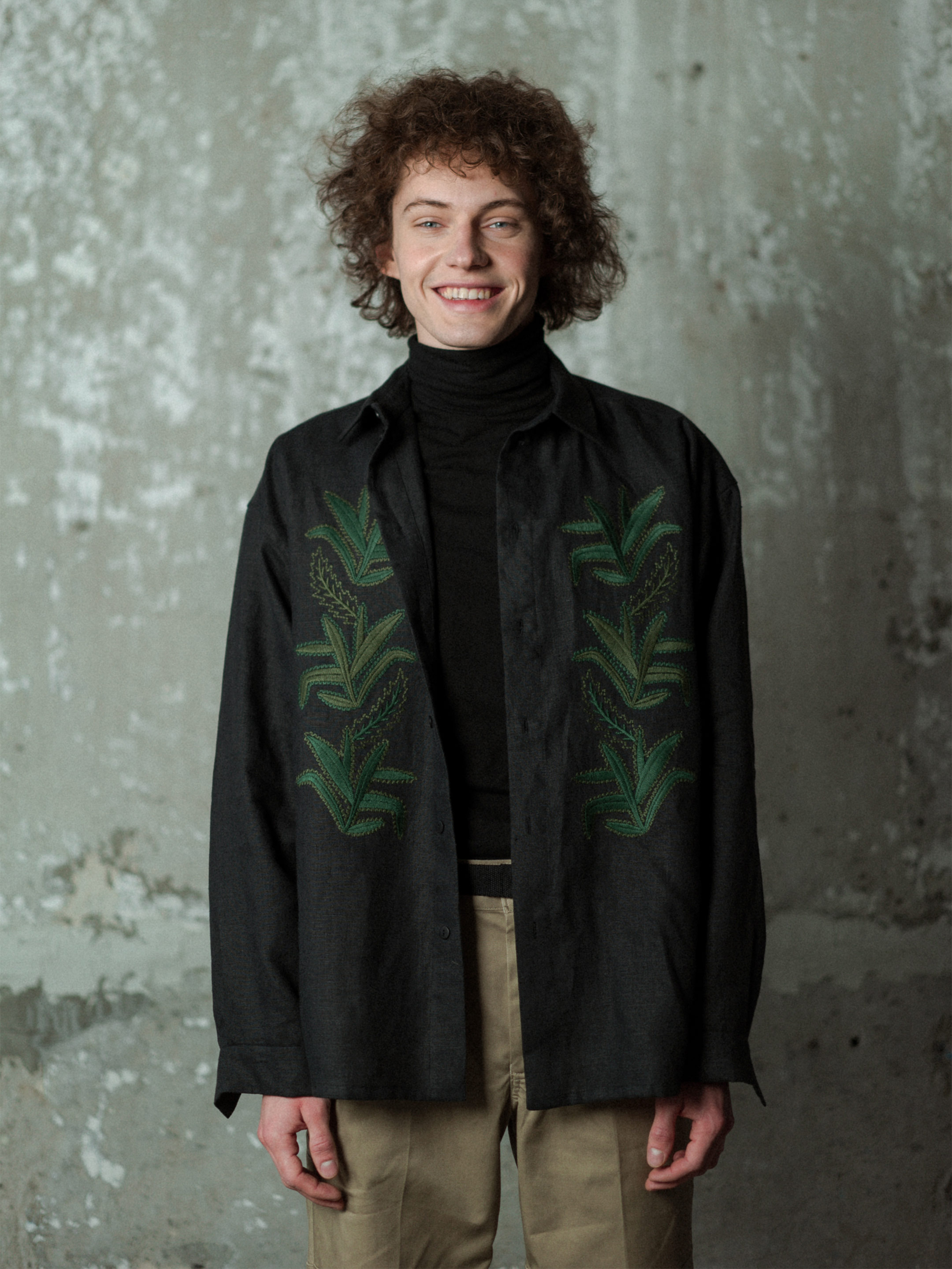 Linen shirt with embroidery Konopli - photo 1