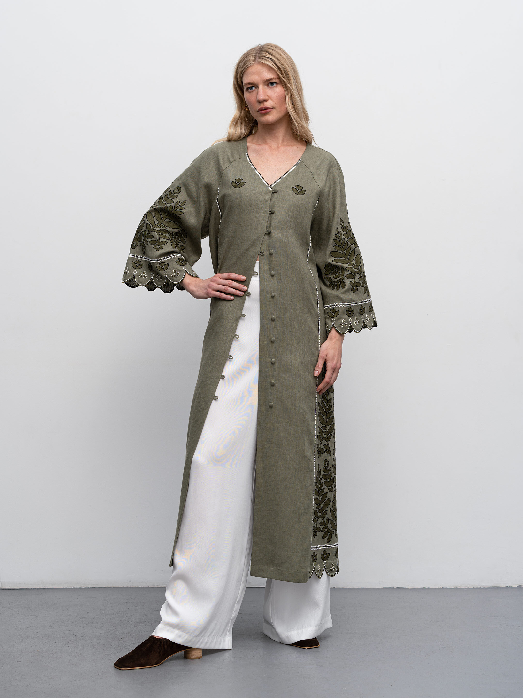 Linen embroidered dress with buttons Smereka sizes