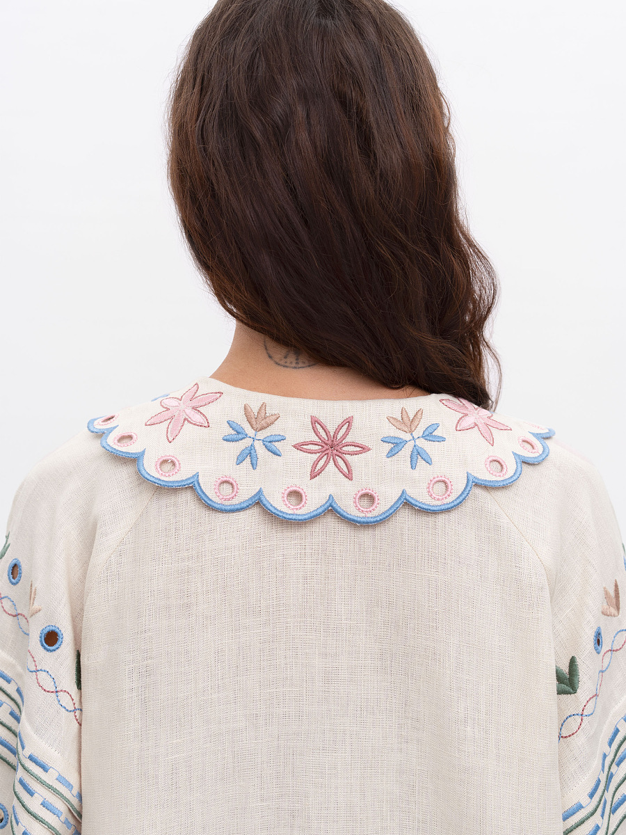 Embroidered beige linen shirt with a collar Bandura [0]
