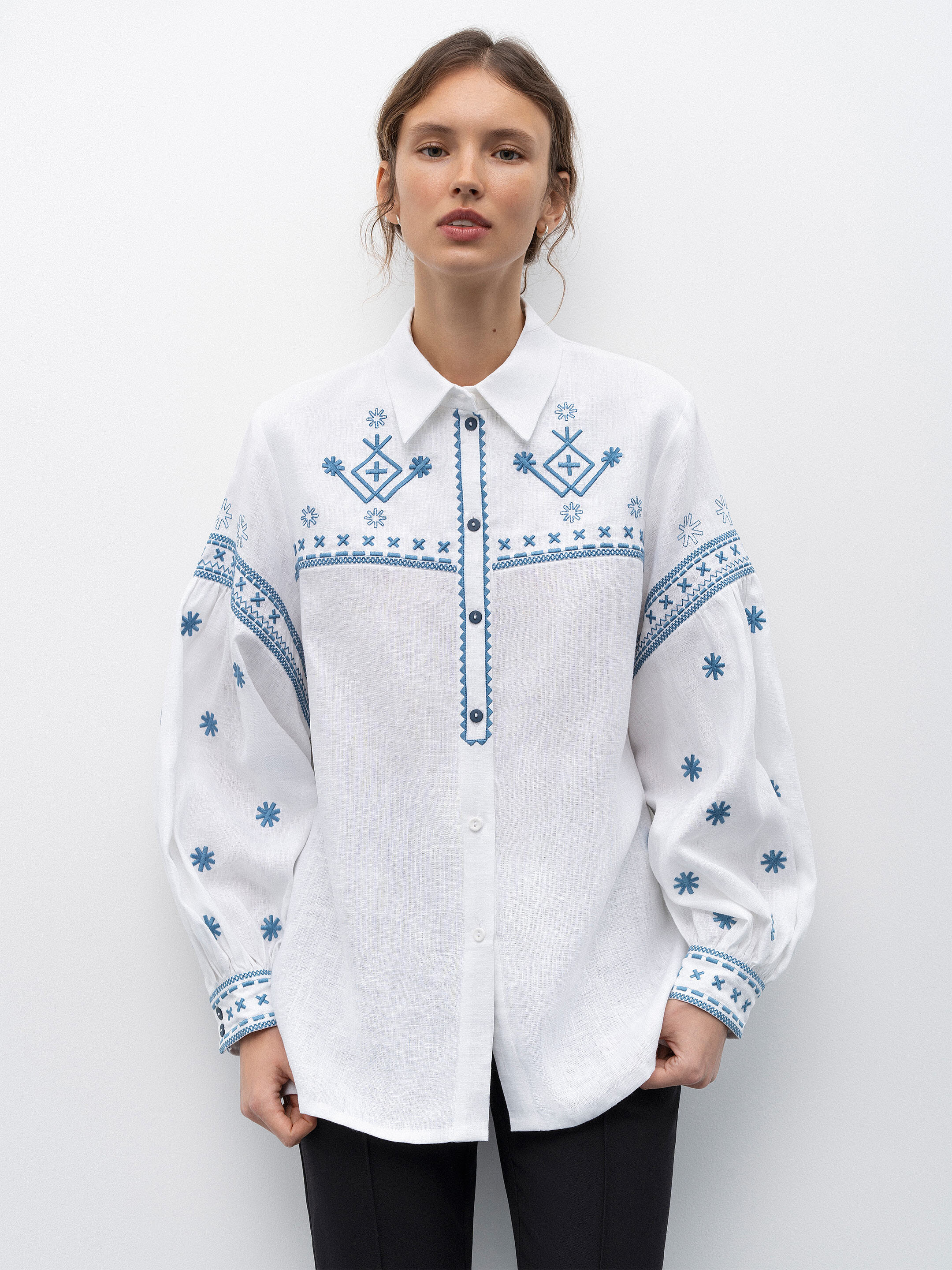 White linen shirt with embroidery Tsvit Syniy cheap