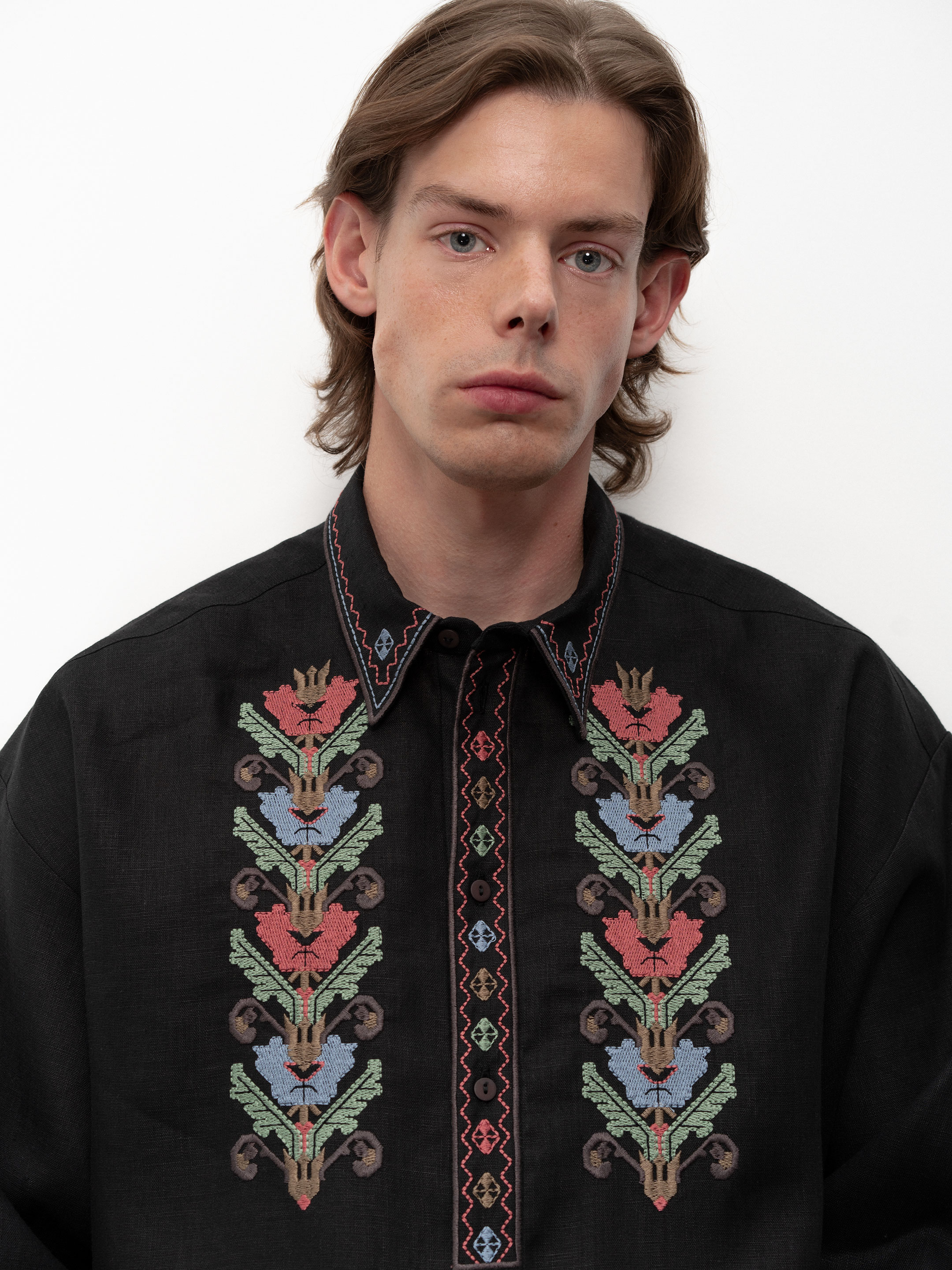 Men's embroidered shirt with a collar Kovel - photo 2