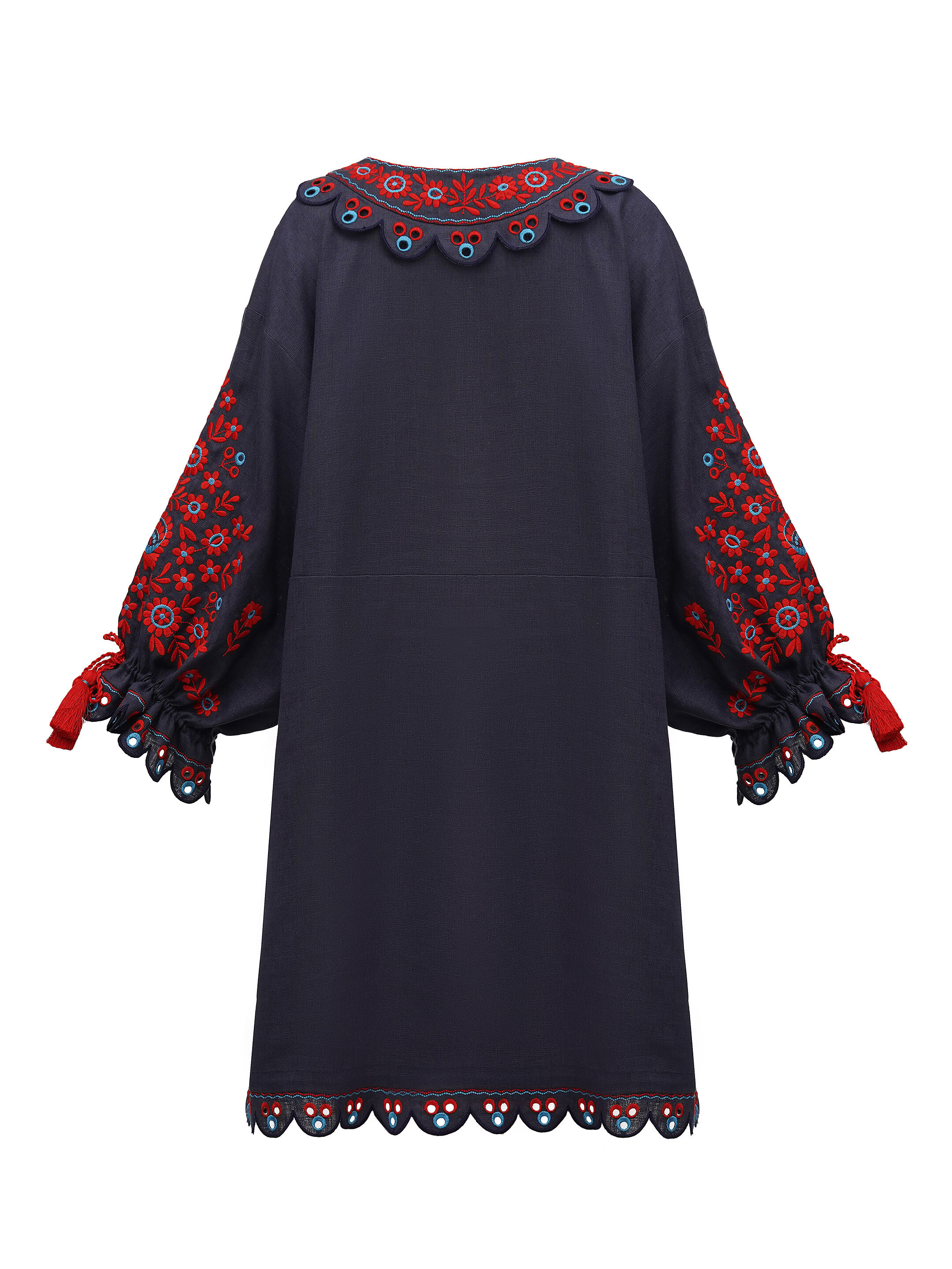 Short embroidered dress Lemky fitting