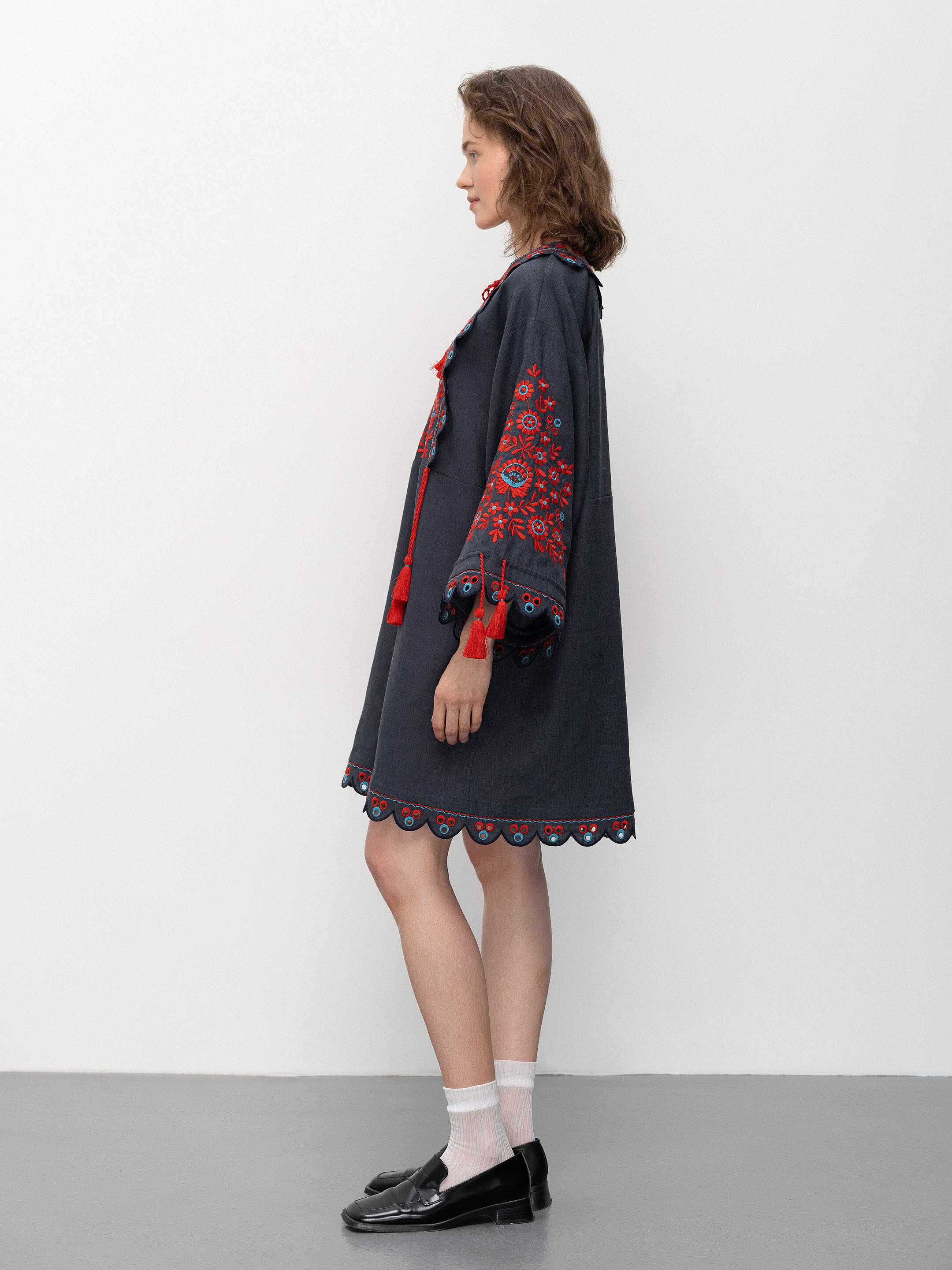 Short embroidered dress Lemky photo