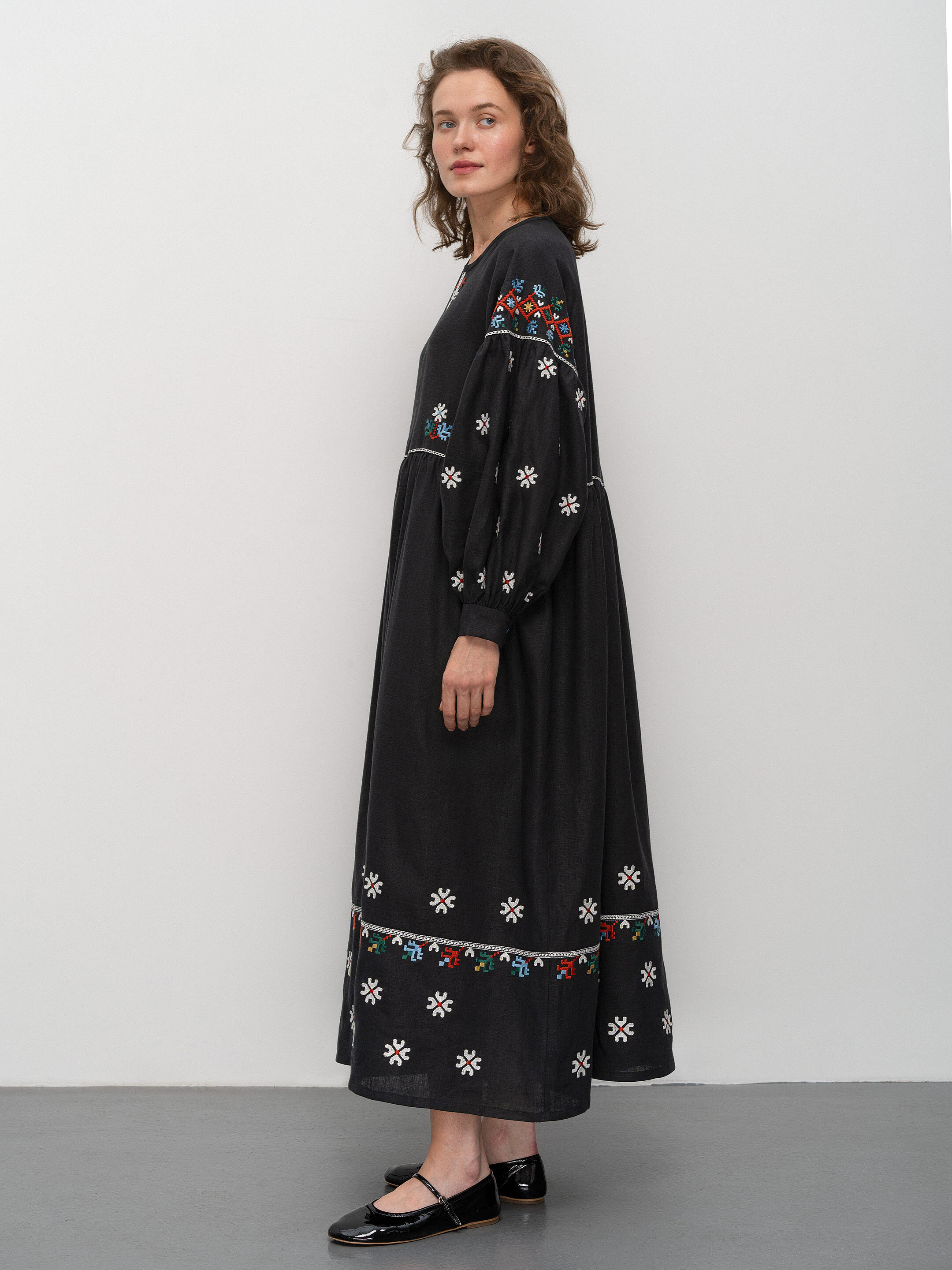 Long embroidered dress of the Podillia region Vinnytska fitting