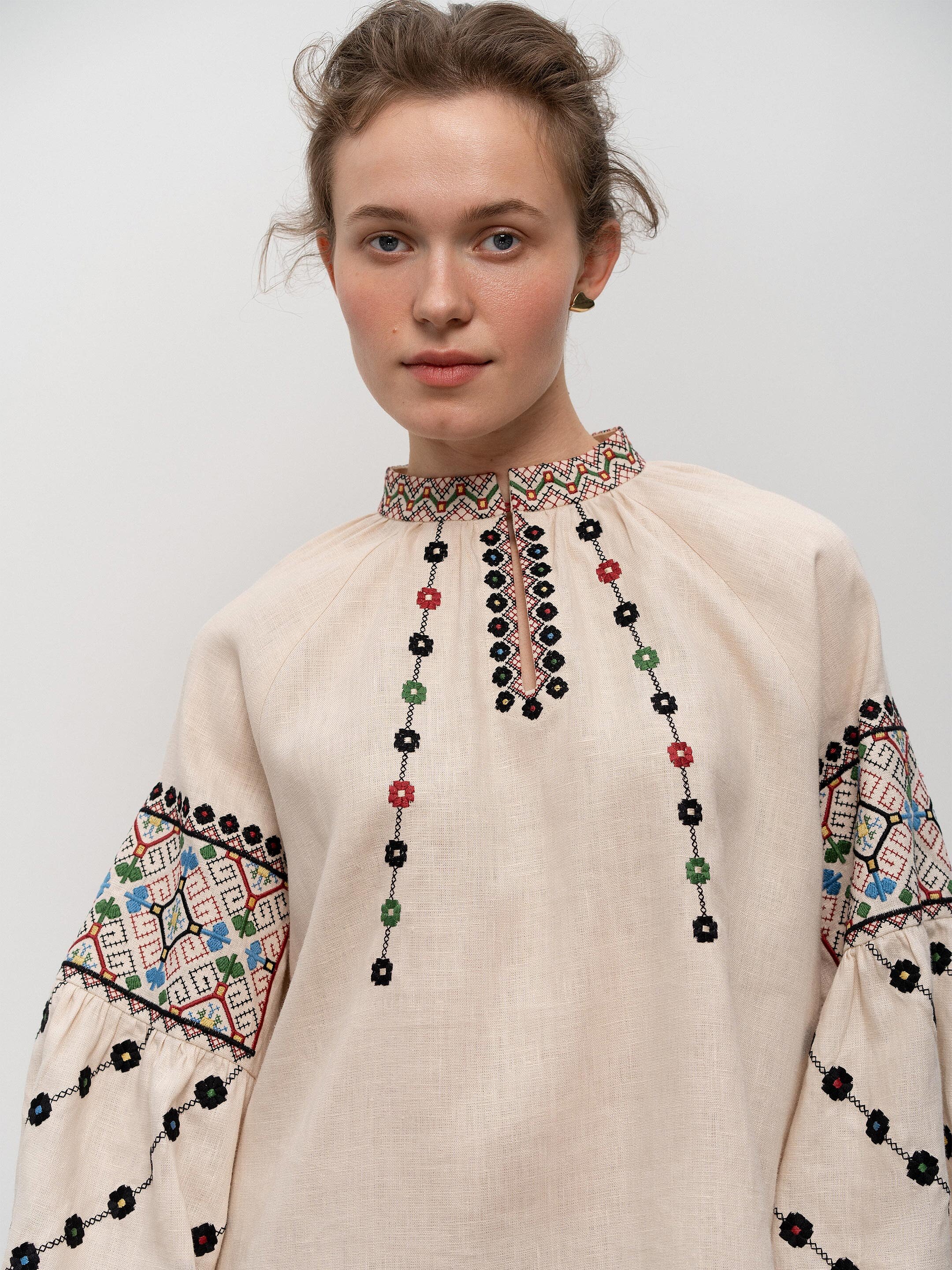 Women's shirt of the Opillia region Berezhany photo