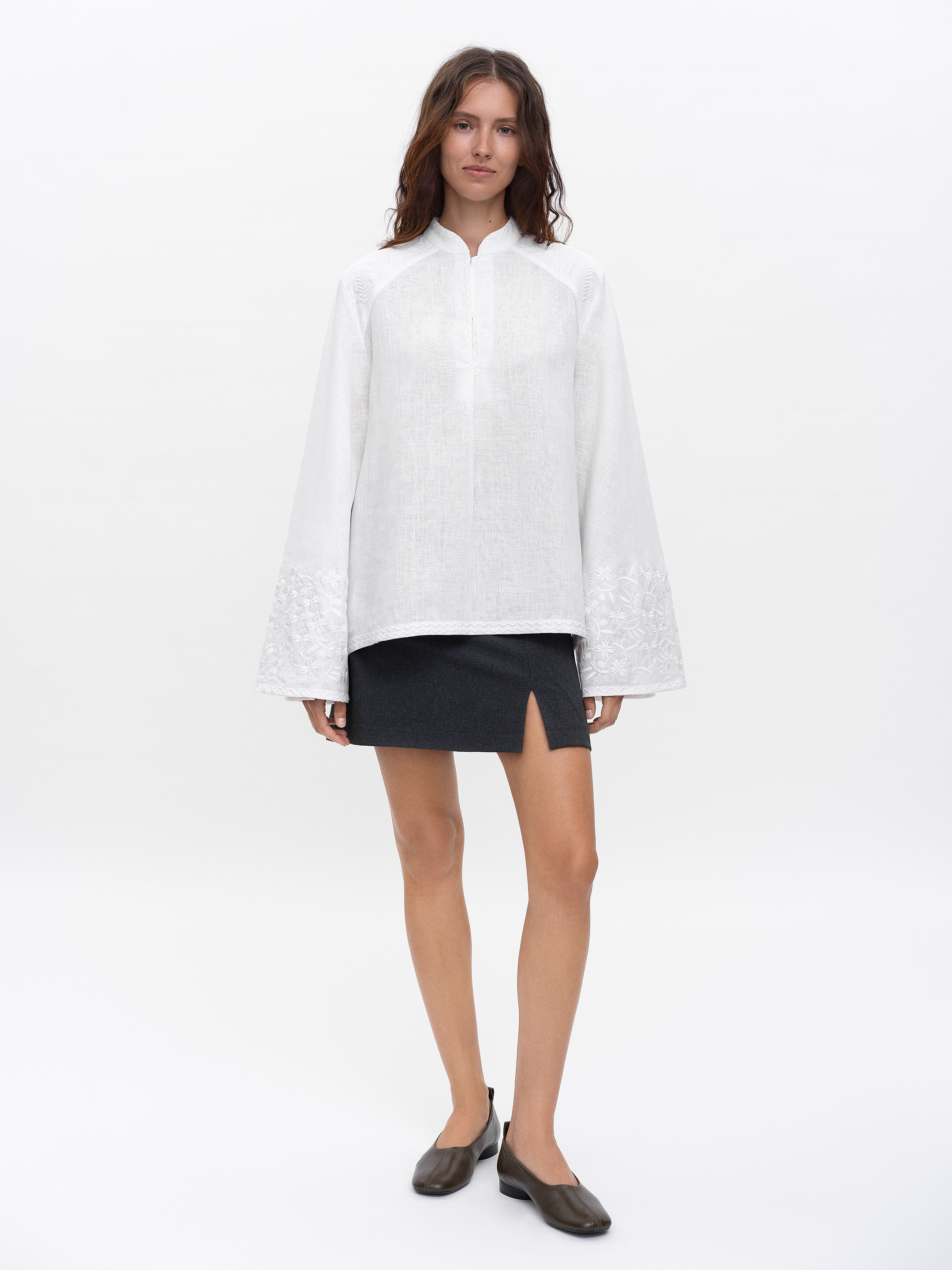 Linen blouse with wide sleeves and matching embroidery Teren Mono ціна