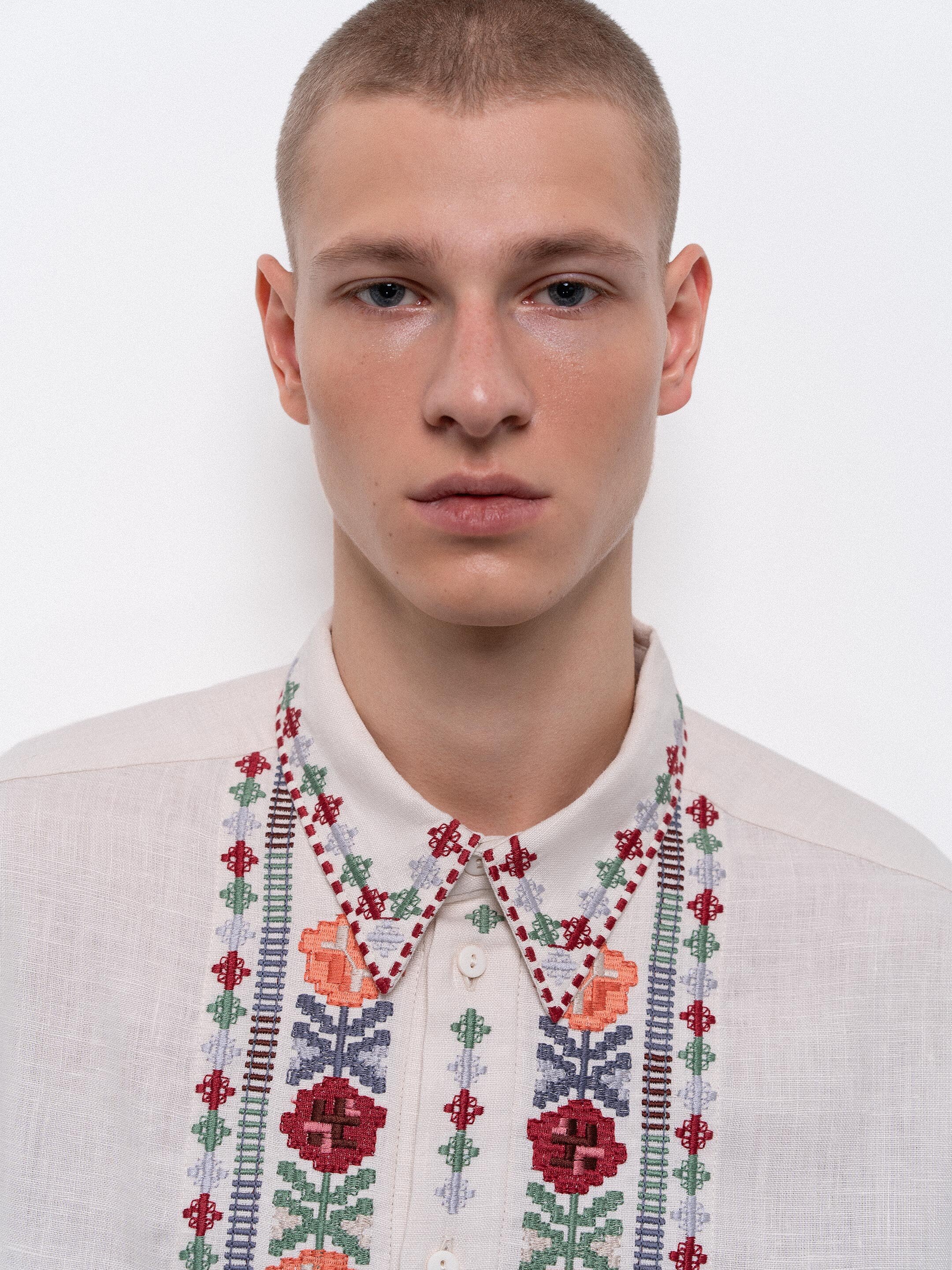 Men's embroidered shirt dedicated to the east Abrykosy M in Ukraine
