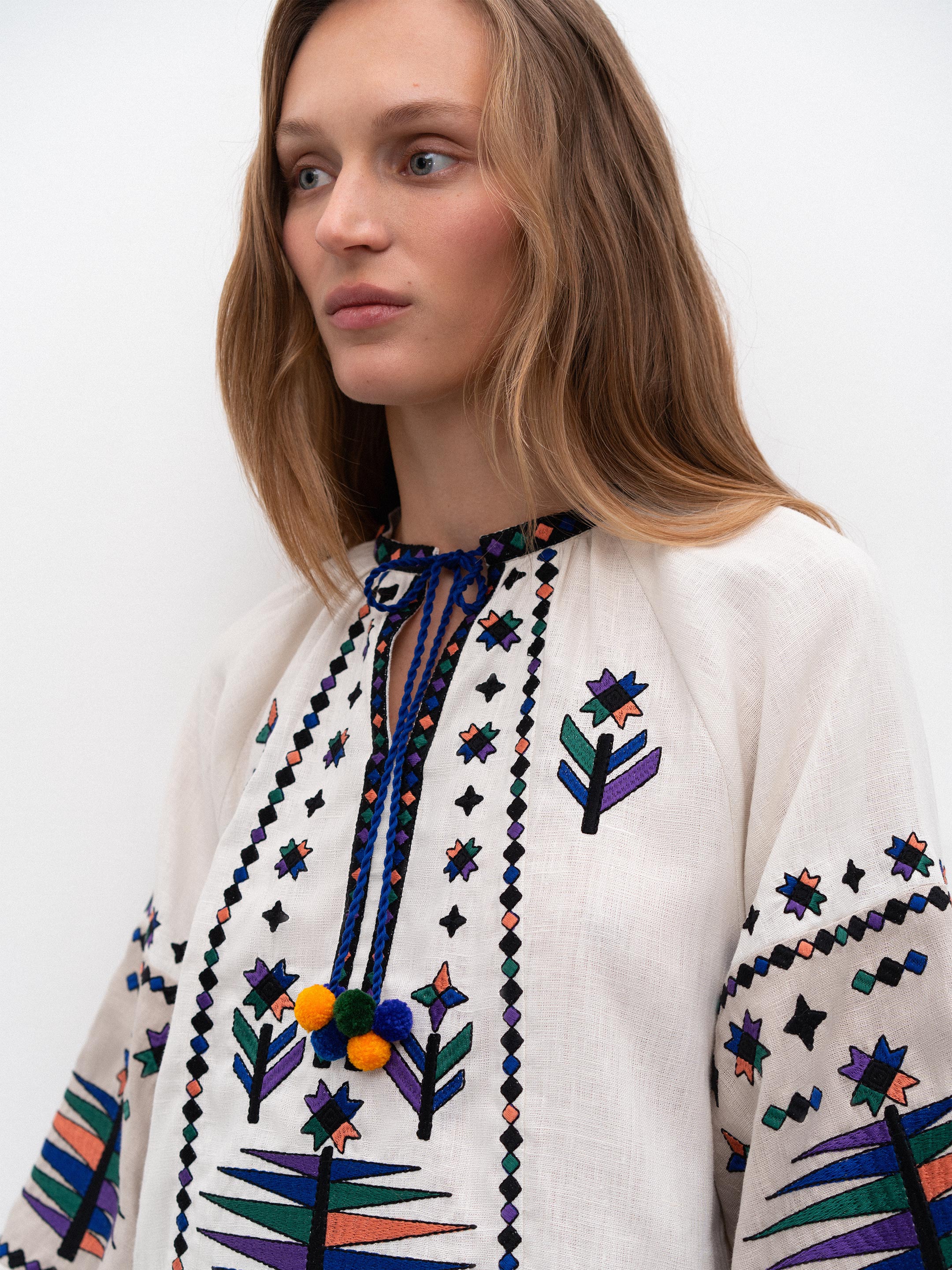 Women's embroidered shirt with geometric embroidery Melanka - photo 2