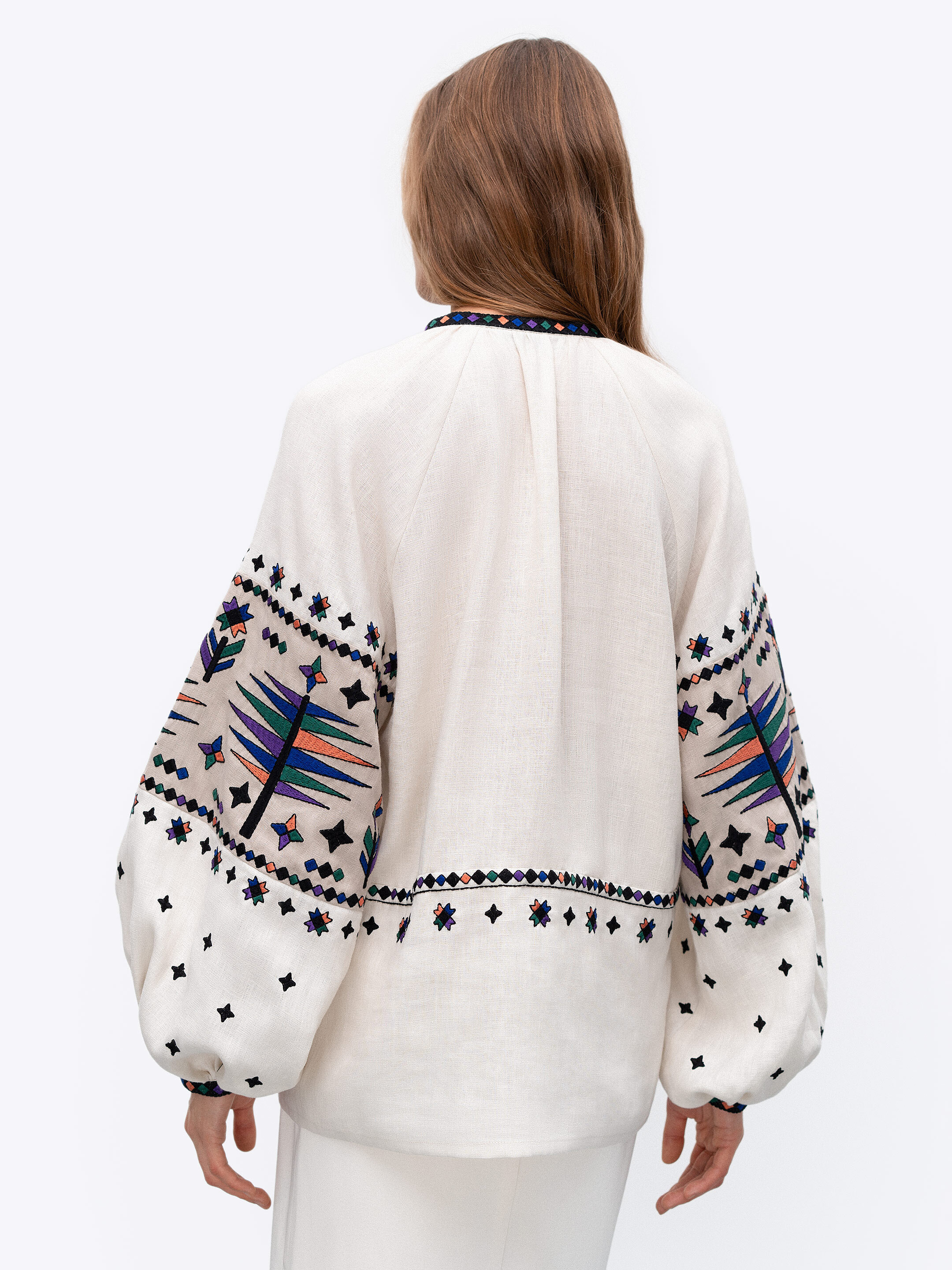 Women's embroidered shirt with geometric embroidery Melanka ціна