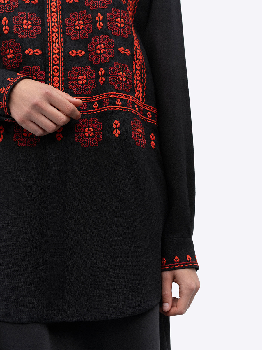 Black linen shirt with an embroidered ornament Nova Khata 1930 [0]