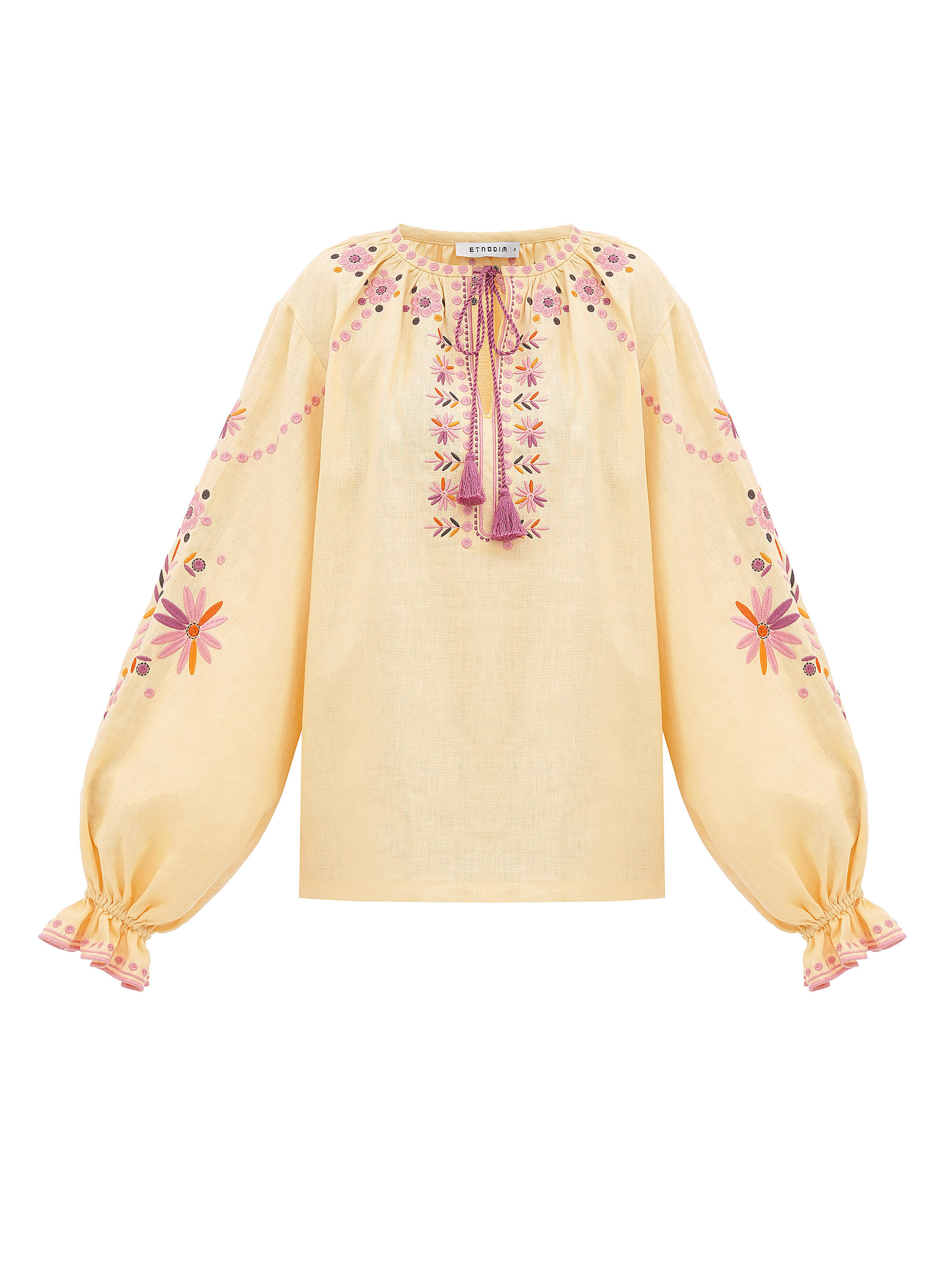 Voluminous embroidered blouse with floral ornaments April sizes