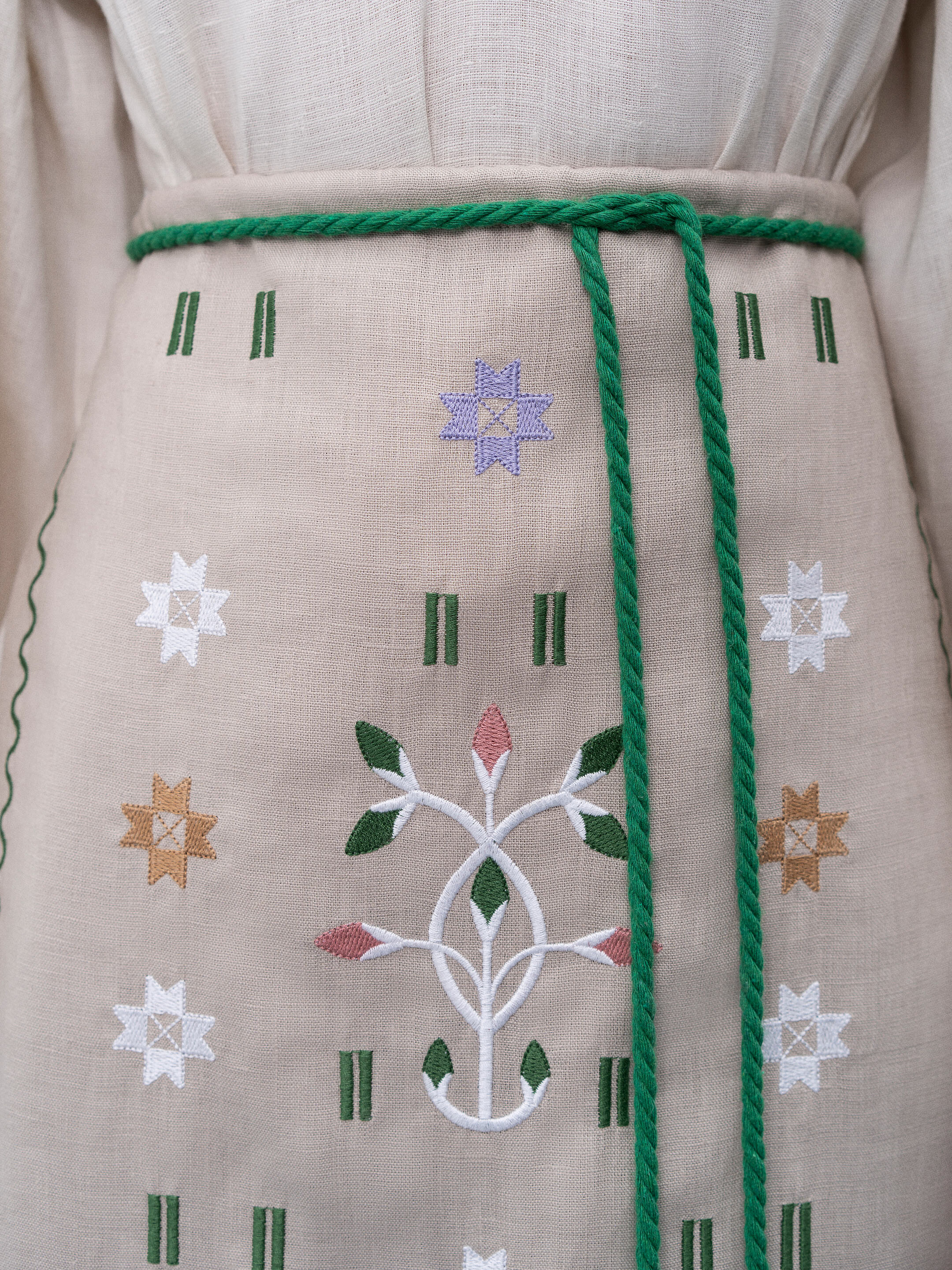 Embroidered linen apron with colored tassels Rozmay cheap