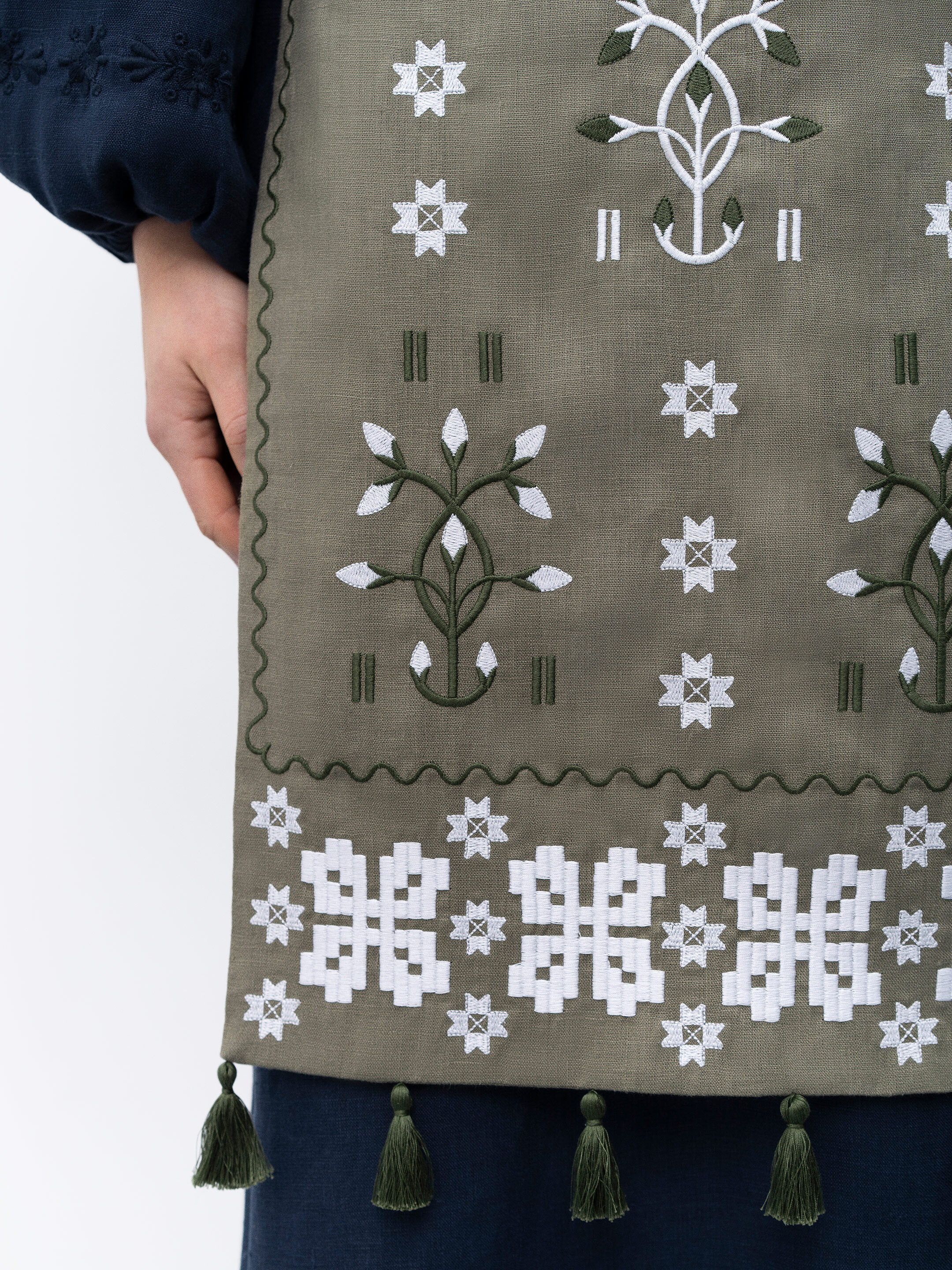 Embroidered linen apron khaki color Rozmay cheap