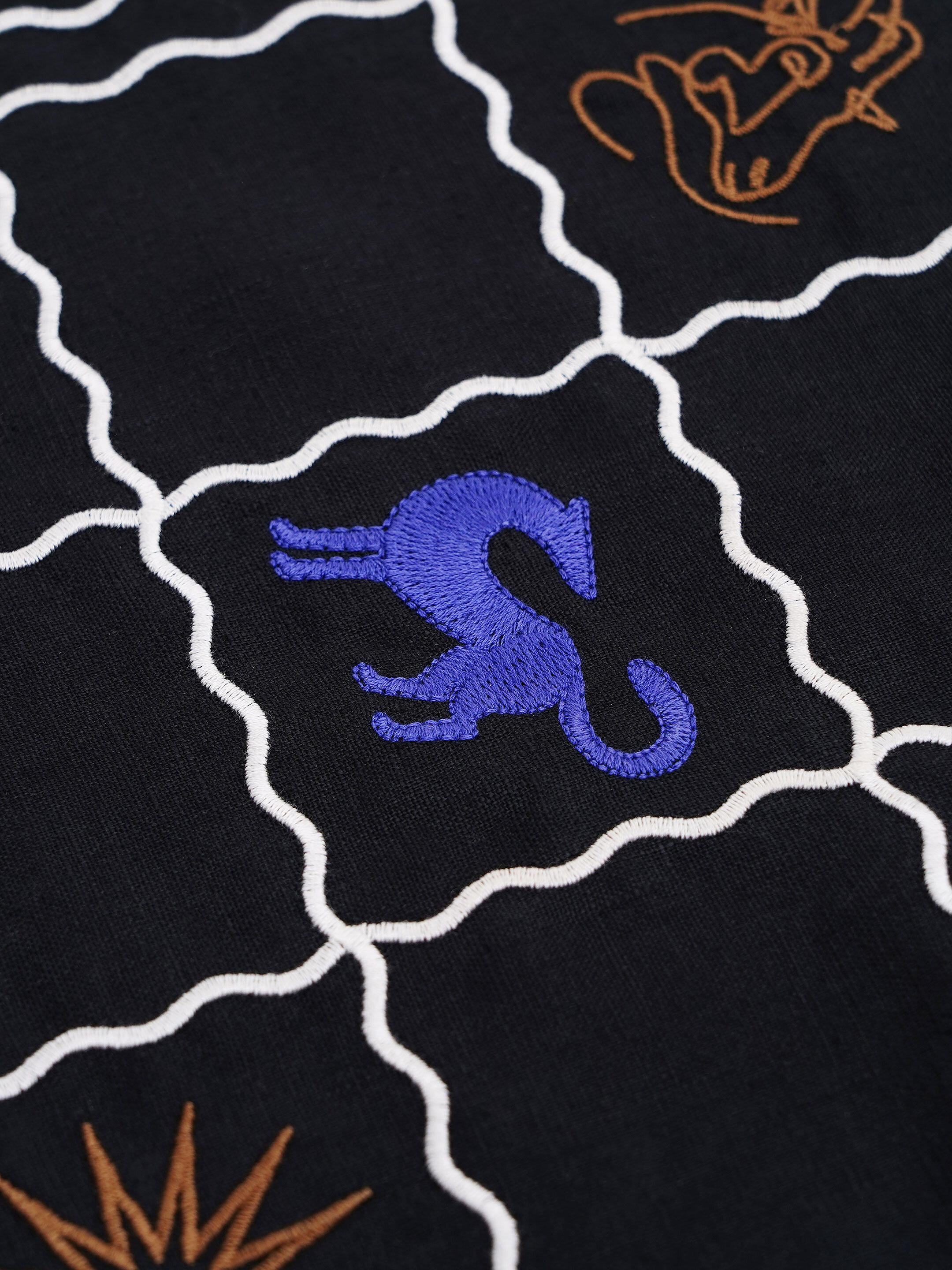 Linen scarf with embroidery ornamentation of wild animals Zvir cheap