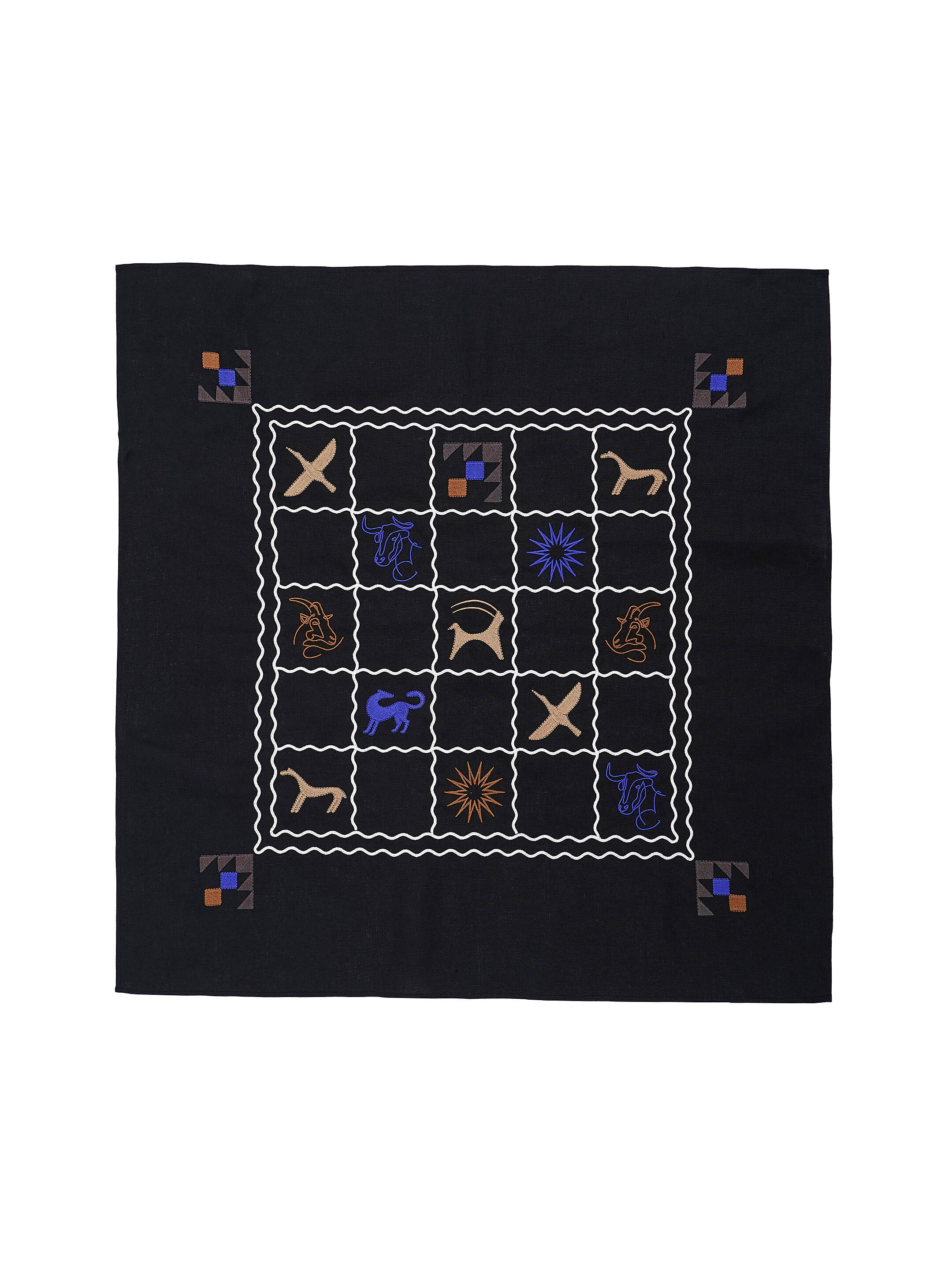 Linen scarf with embroidery ornamentation of wild animals Zvir Buy