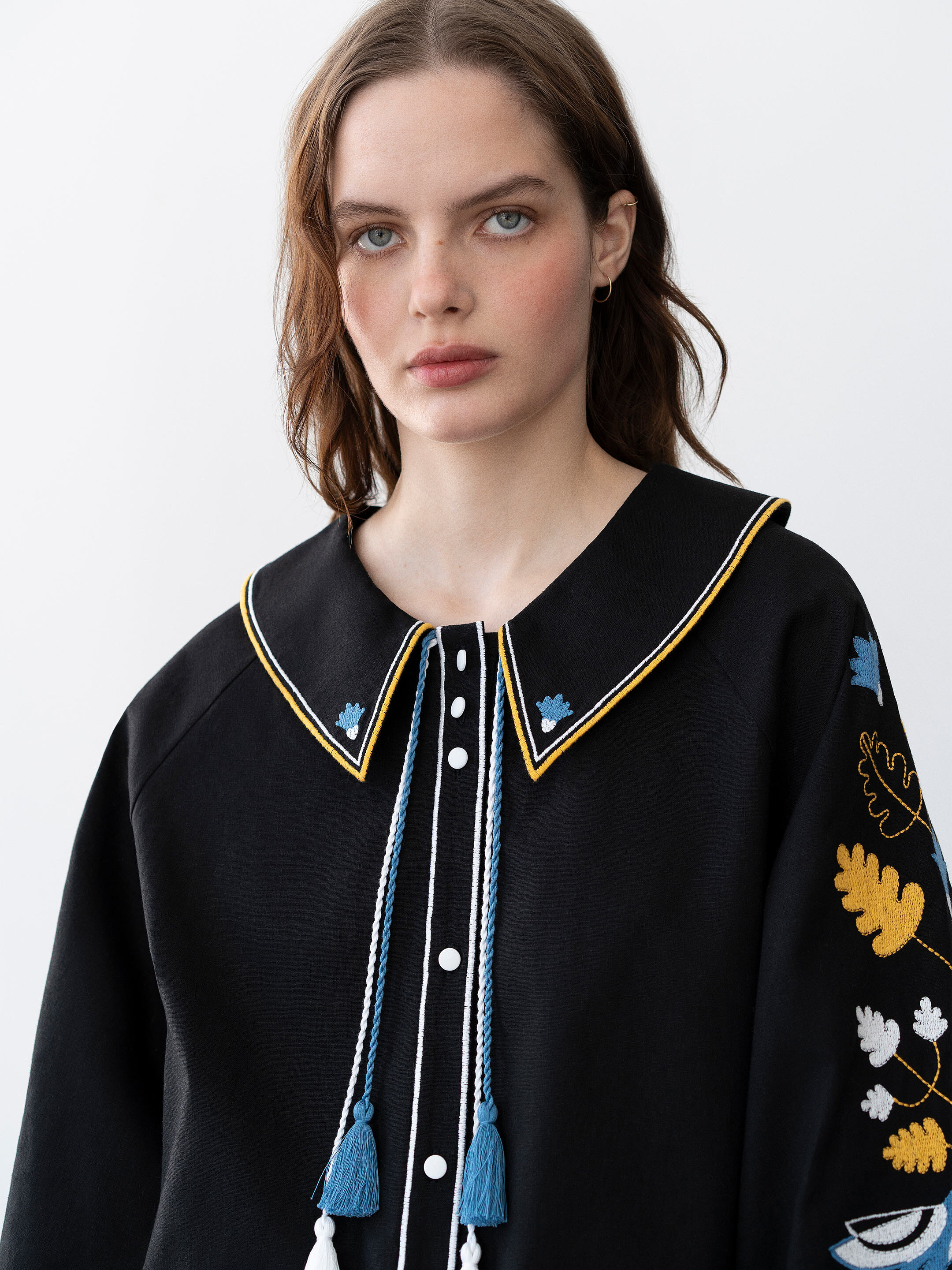 Embroidered blouse Estonia cheap