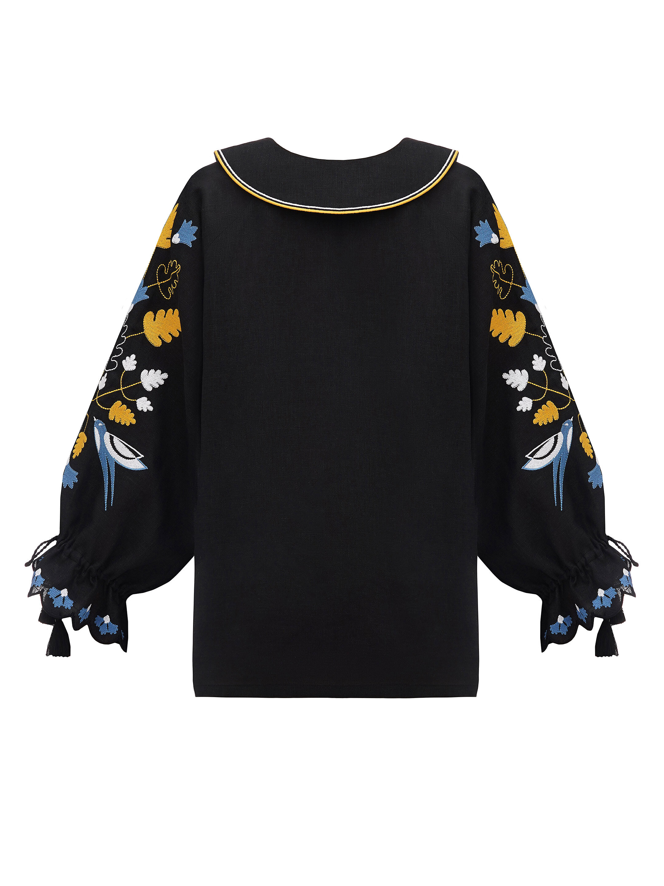 Embroidered blouse Estonia fitting