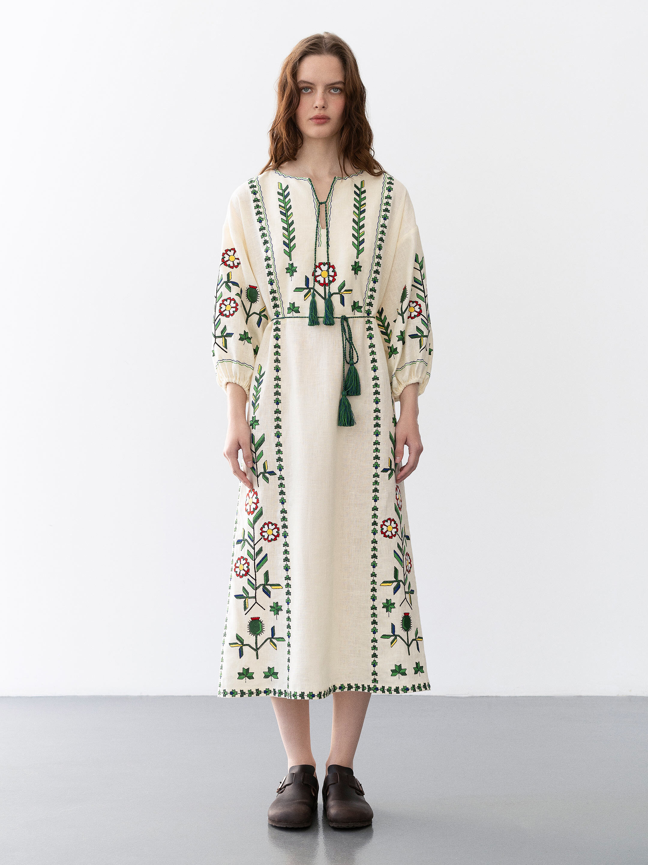 Embroidered dress Great Britain Buy