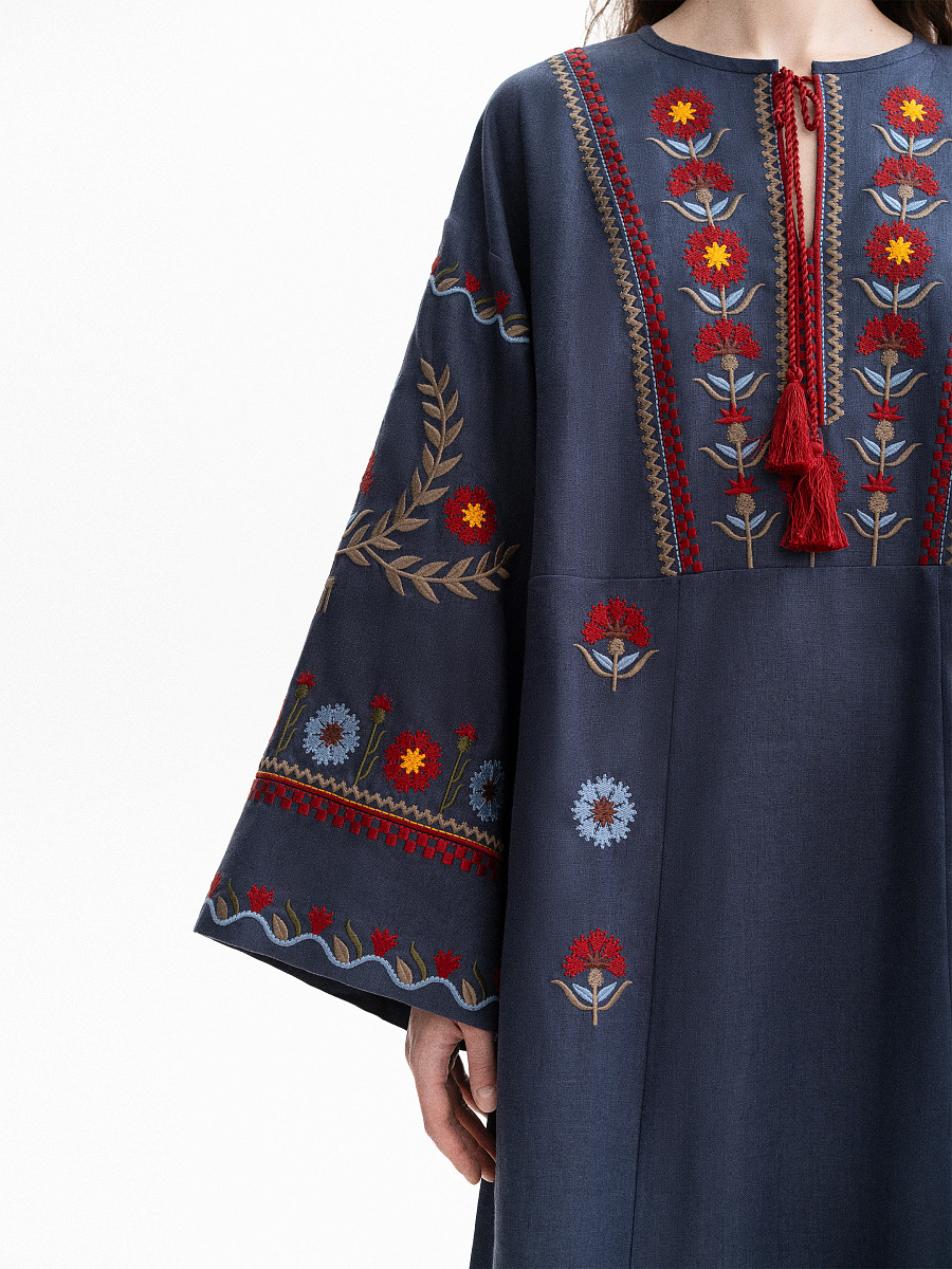 Embroidered dress Germany [0]