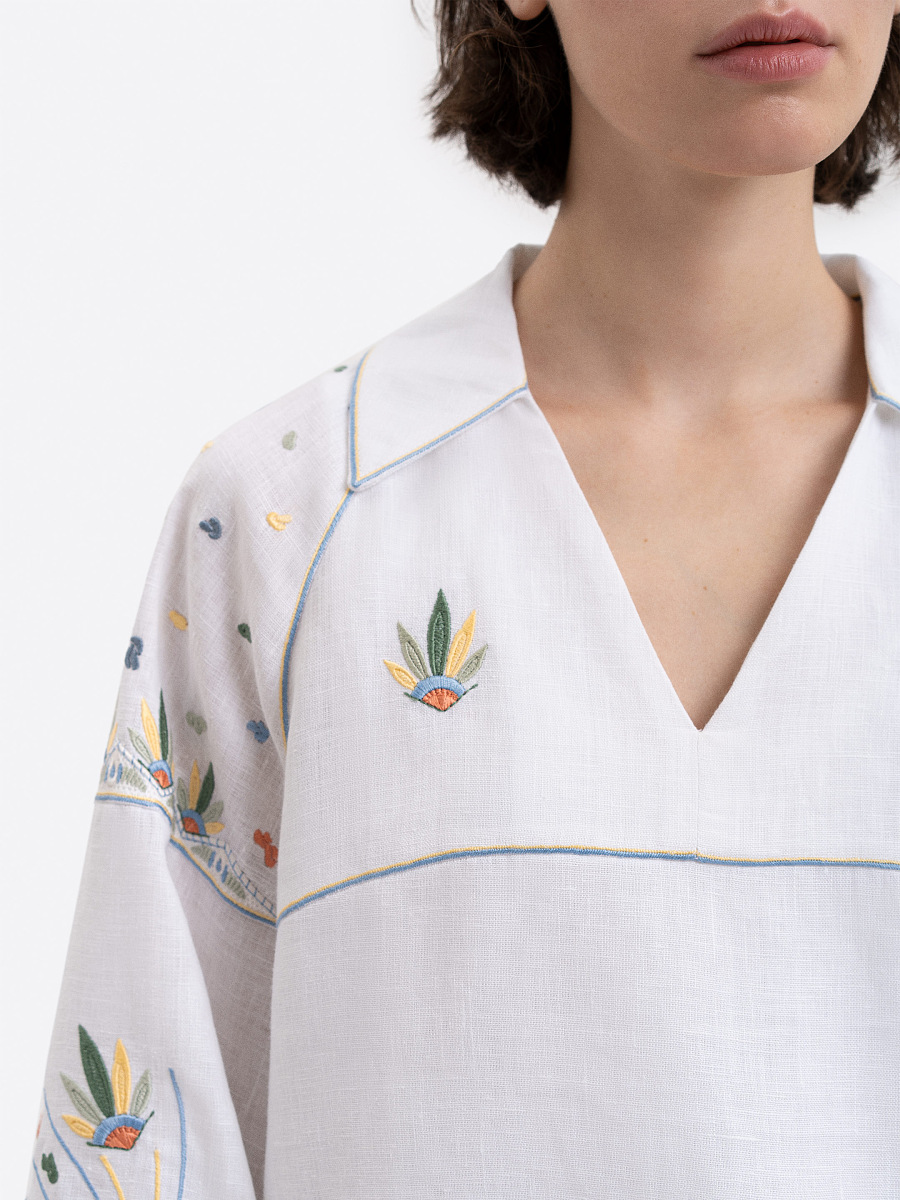 White embroidered shirt with colorful embroidery Boryviter [0]