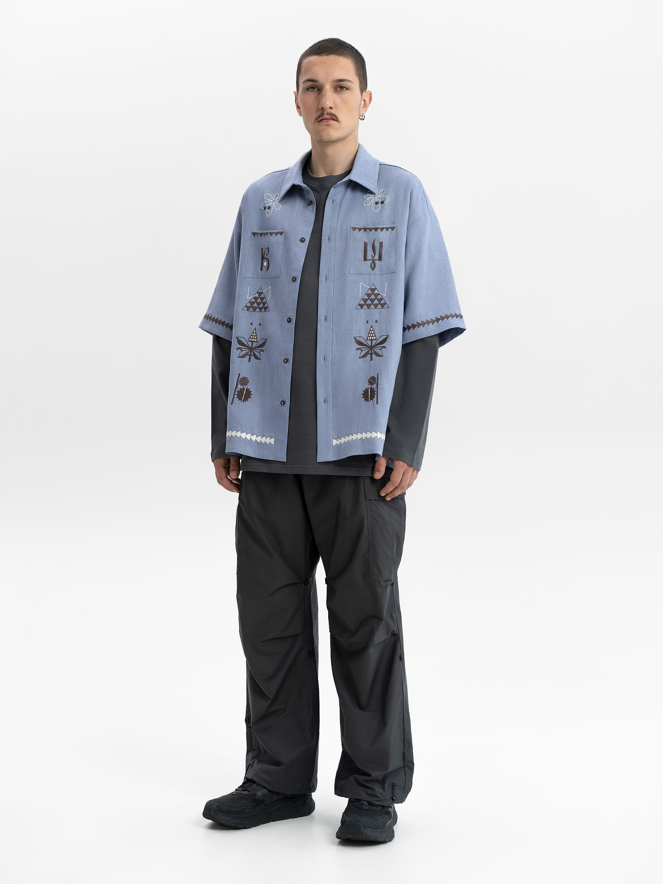 Blue linen embroidered shirt "Kyi" photo