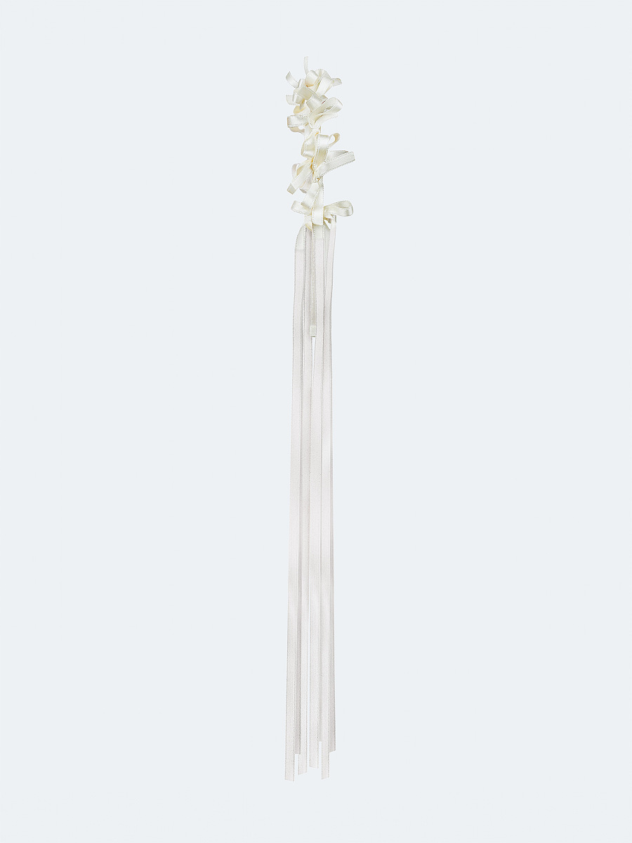 Light summer wreath made of milk-colored satin thread "Lebidka" [0]