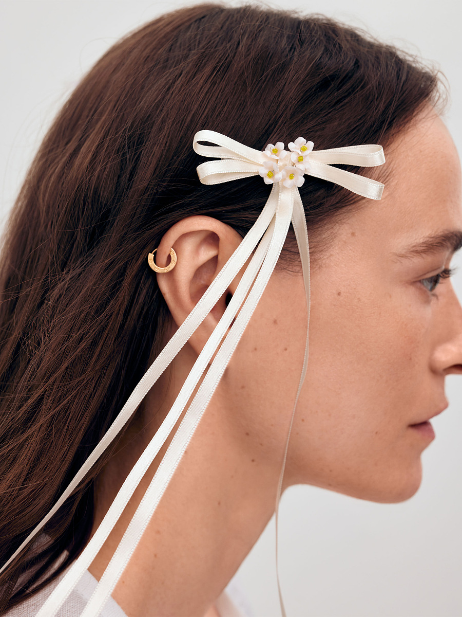 A pair of ribbons-barrettes of milk color "Tsarivna" [0]