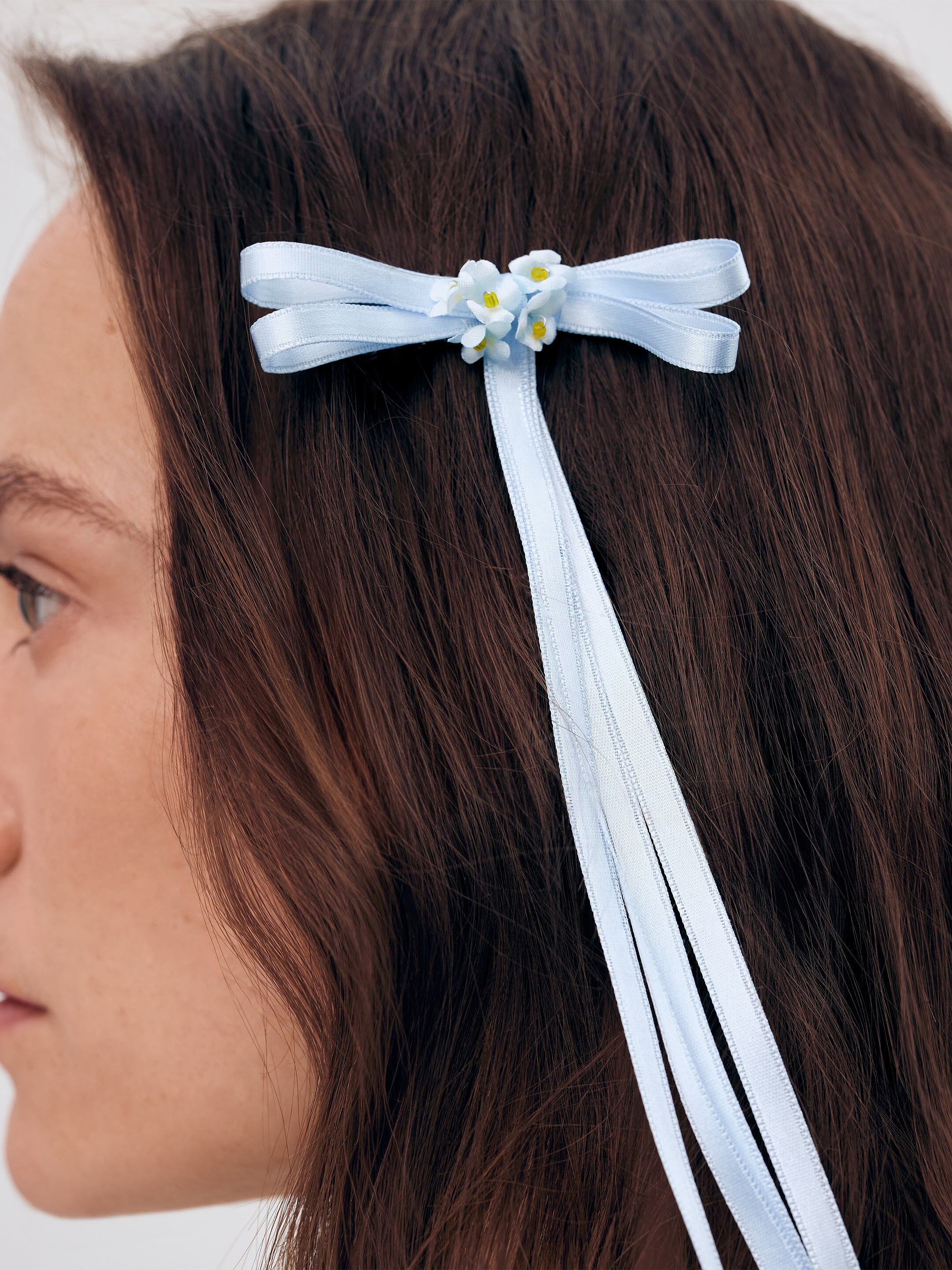 A pair of ribbons-barrettes of white color "Tsarivna" cheap