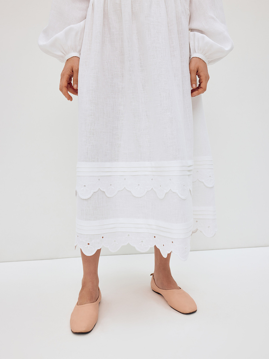 Long embroidered dress with fastening "Vinok" [0]