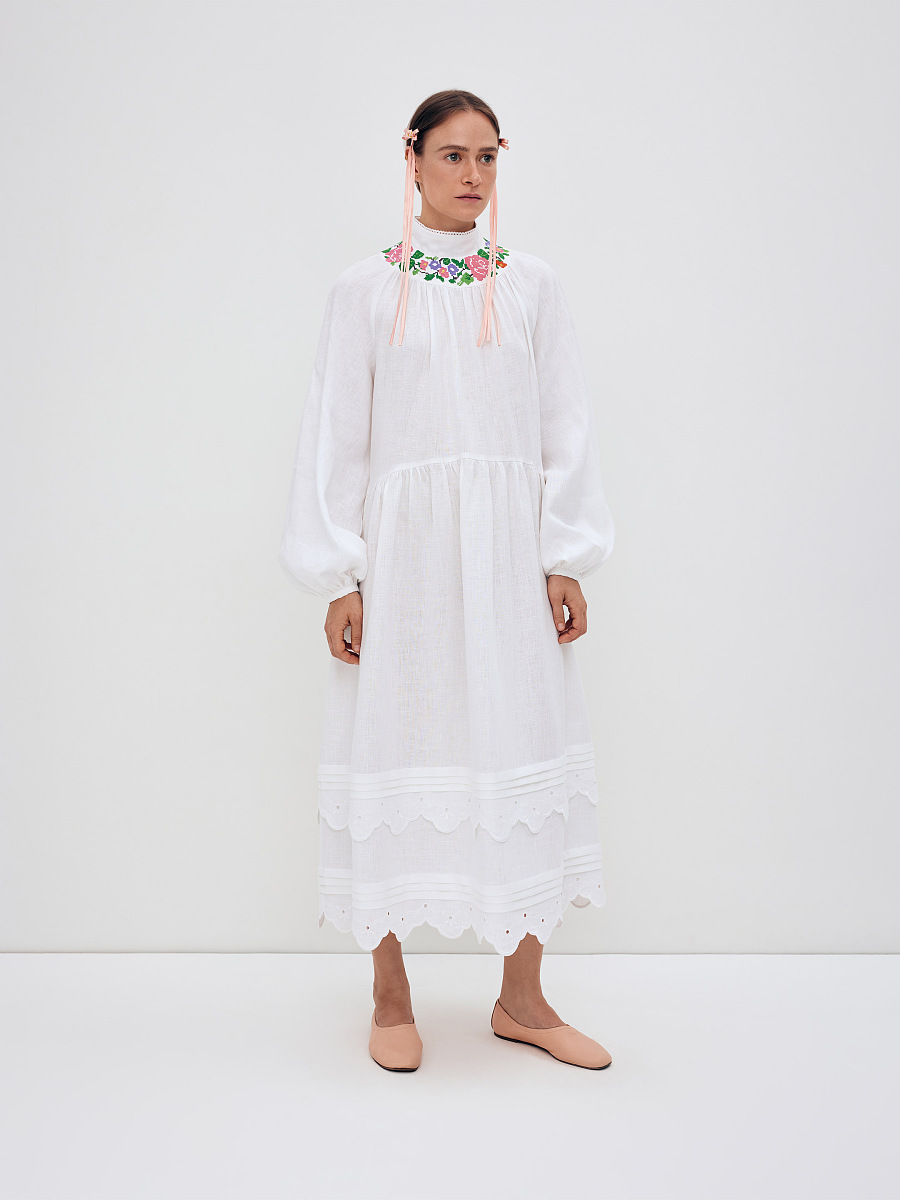 Long embroidered dress with fastening "Vinok" [0]