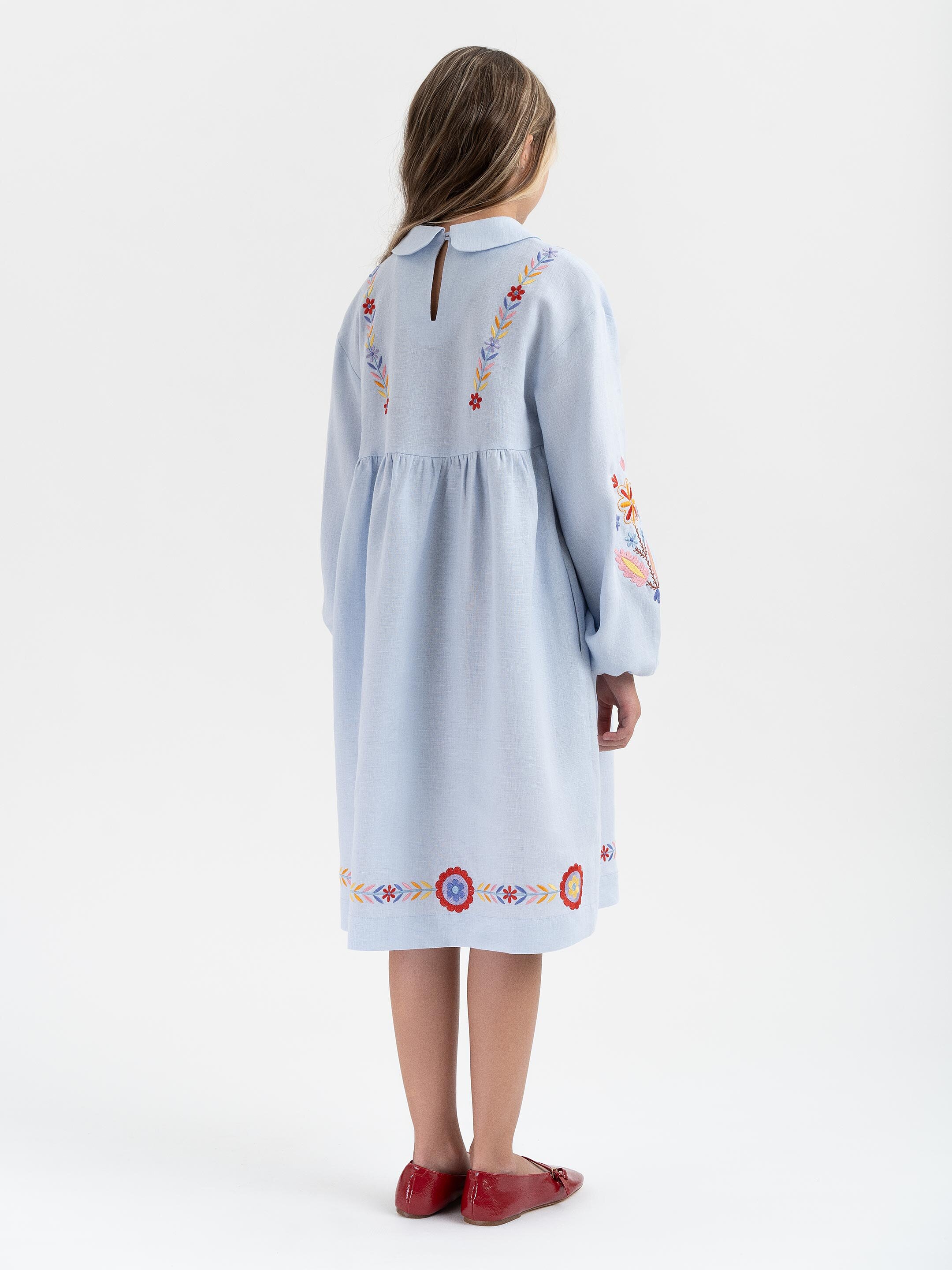 Children's dress with embroidery "Kvitna" photo