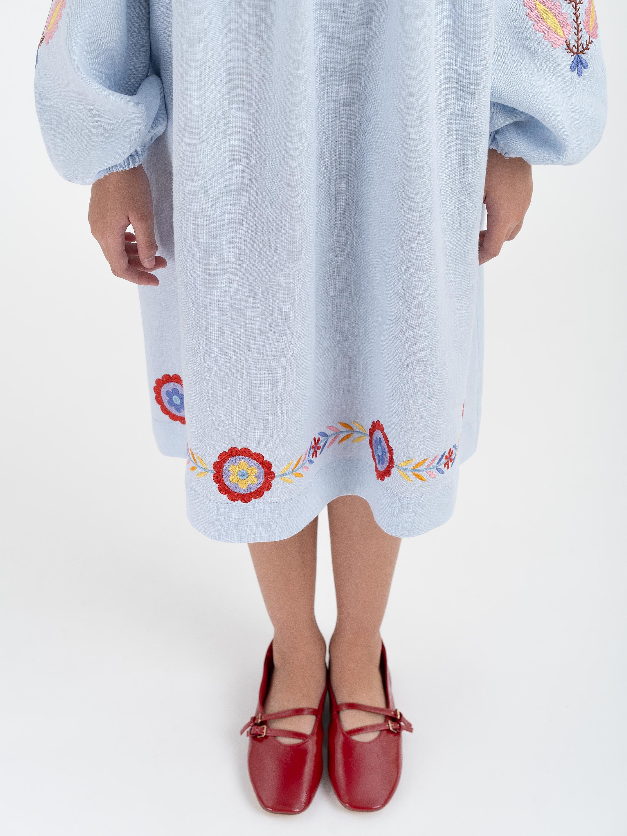 Children's dress with embroidery "Kvitna" in Ukraine
