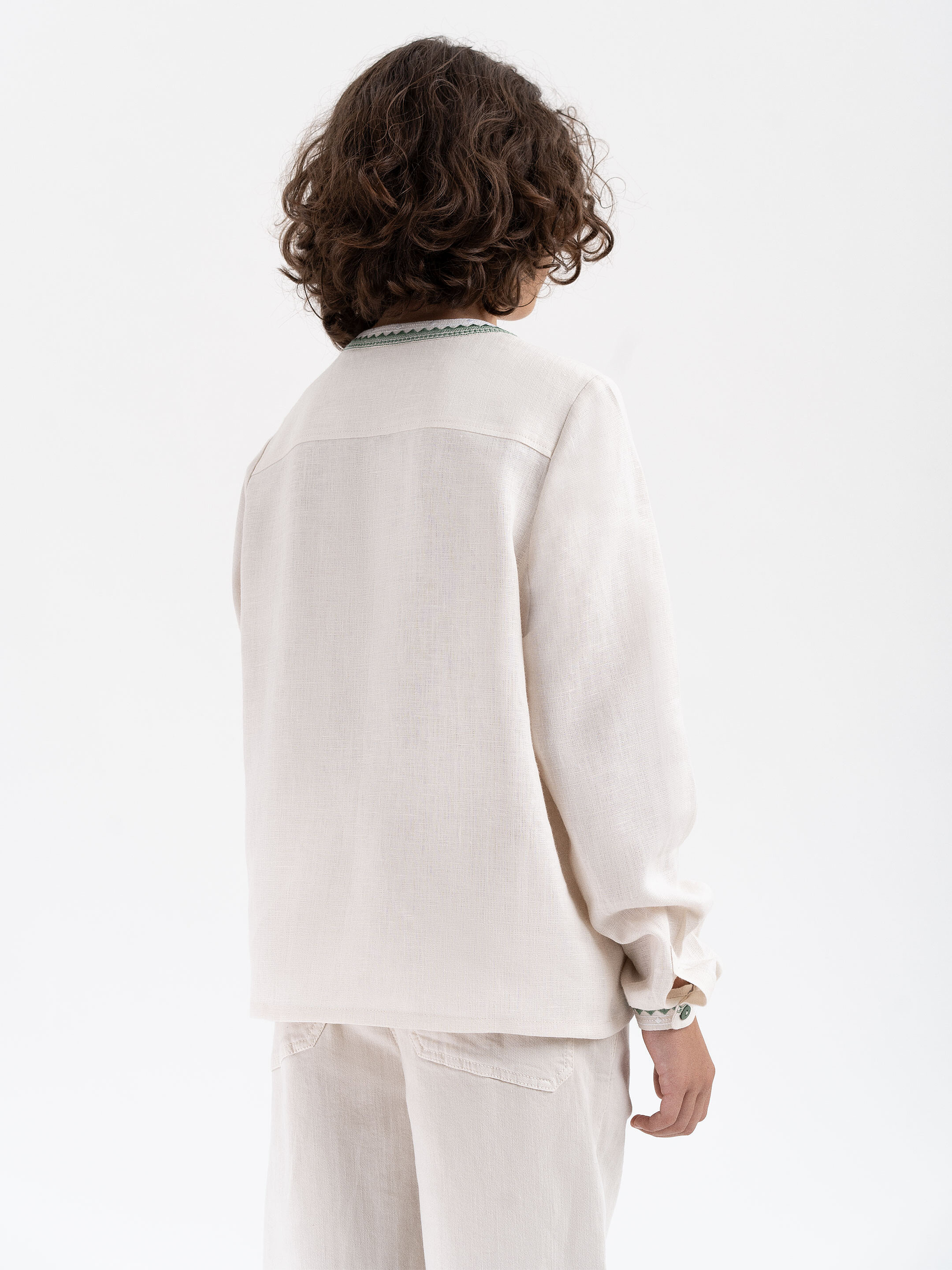 Children's embroidered shirt "Tsvirkun" choose