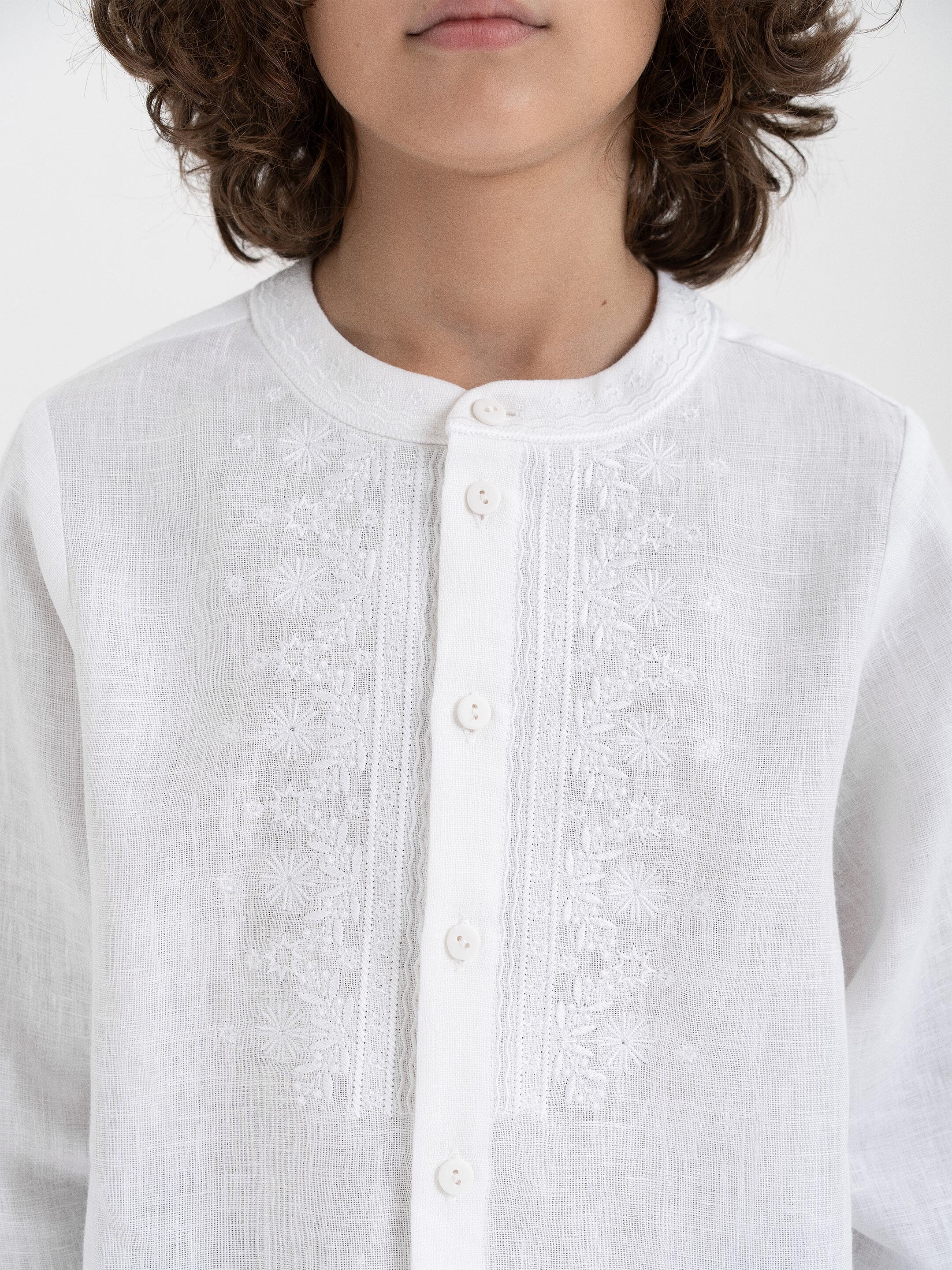 Children's embroidered shirt "Dzvonyk" in Ukraine