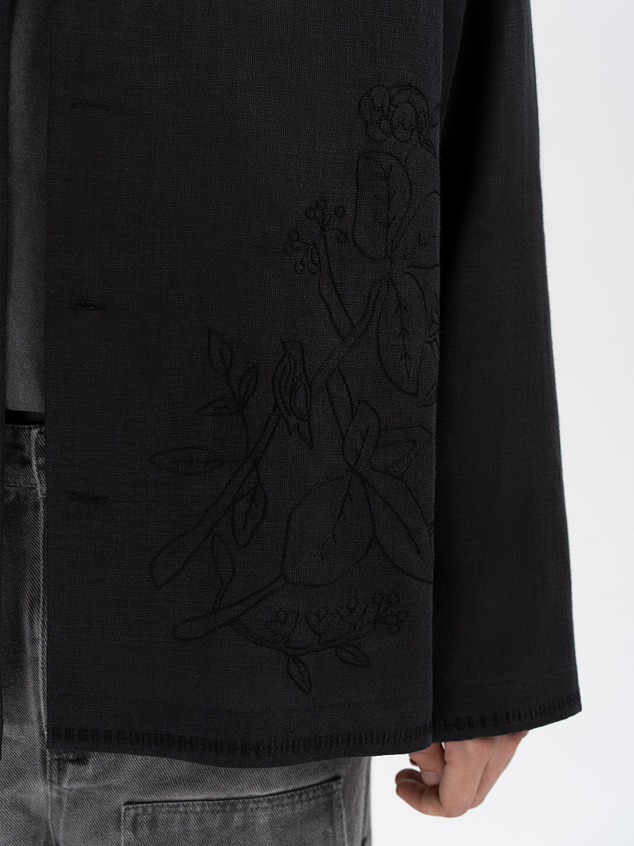 Black shirt with matching embroidery "Hlid" [0]
