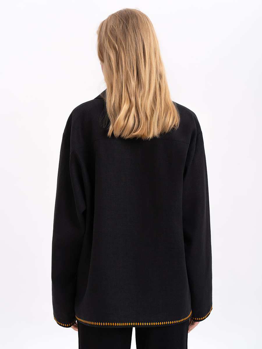Dark shirt with colored embroidery "Hlid" [0]