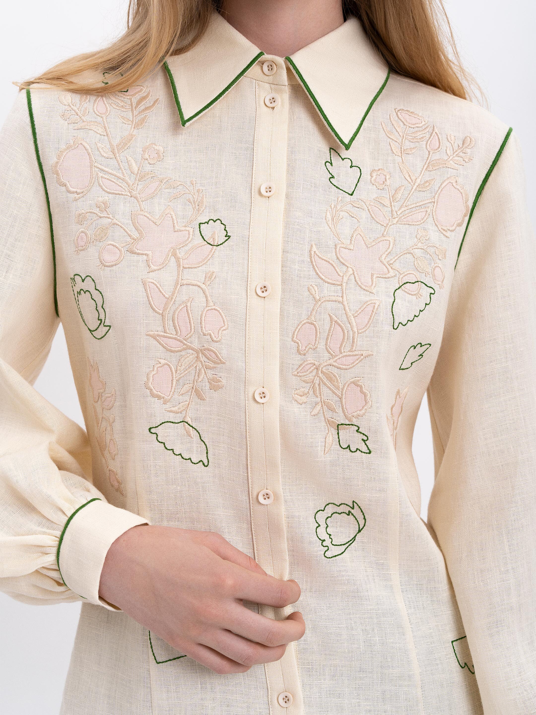 Linen embroidered shirt of milk color "Zhuravlyna" ціна